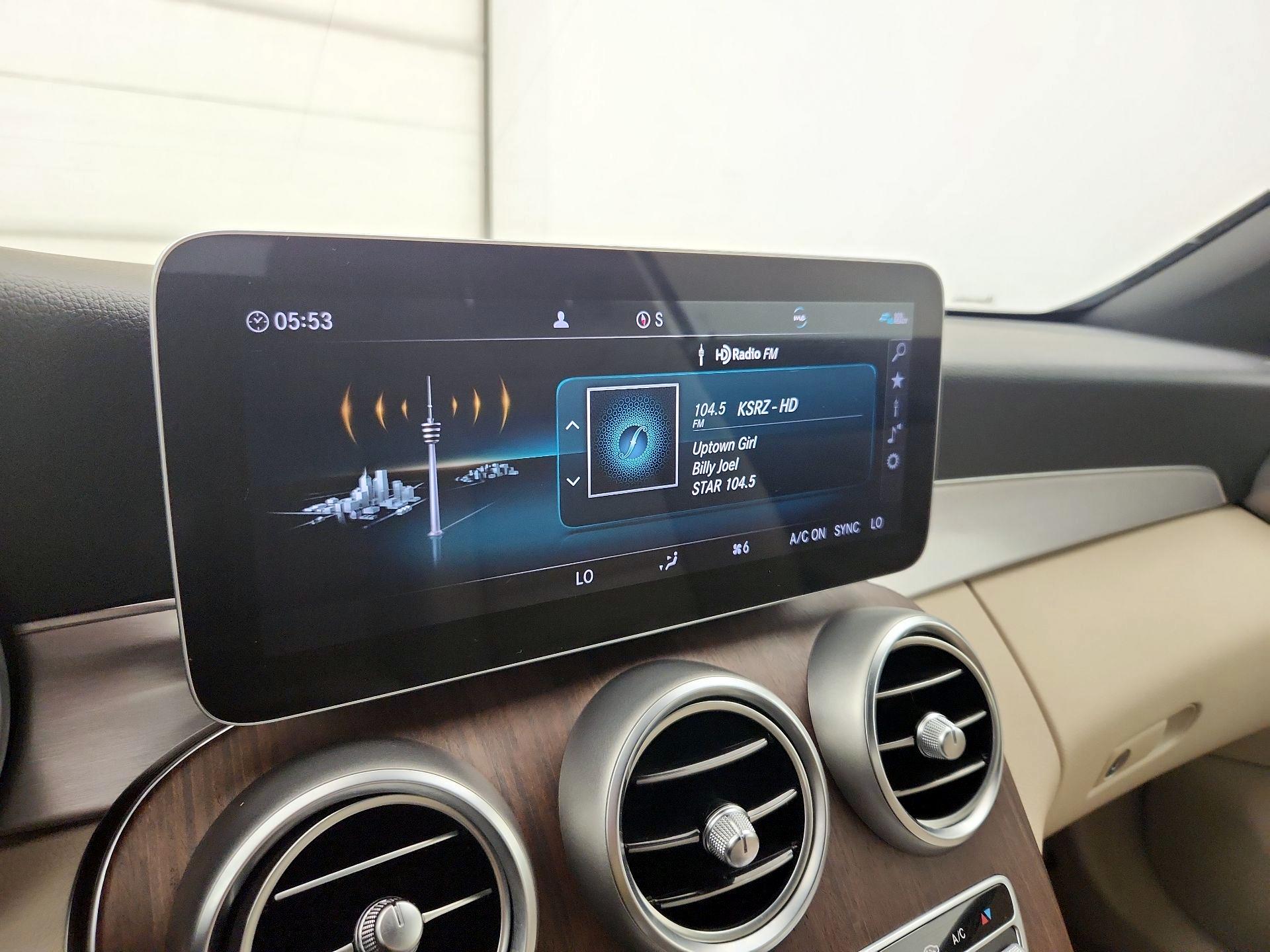 Thumbnail: 2019 Mercedes-Benz C-Class - 16