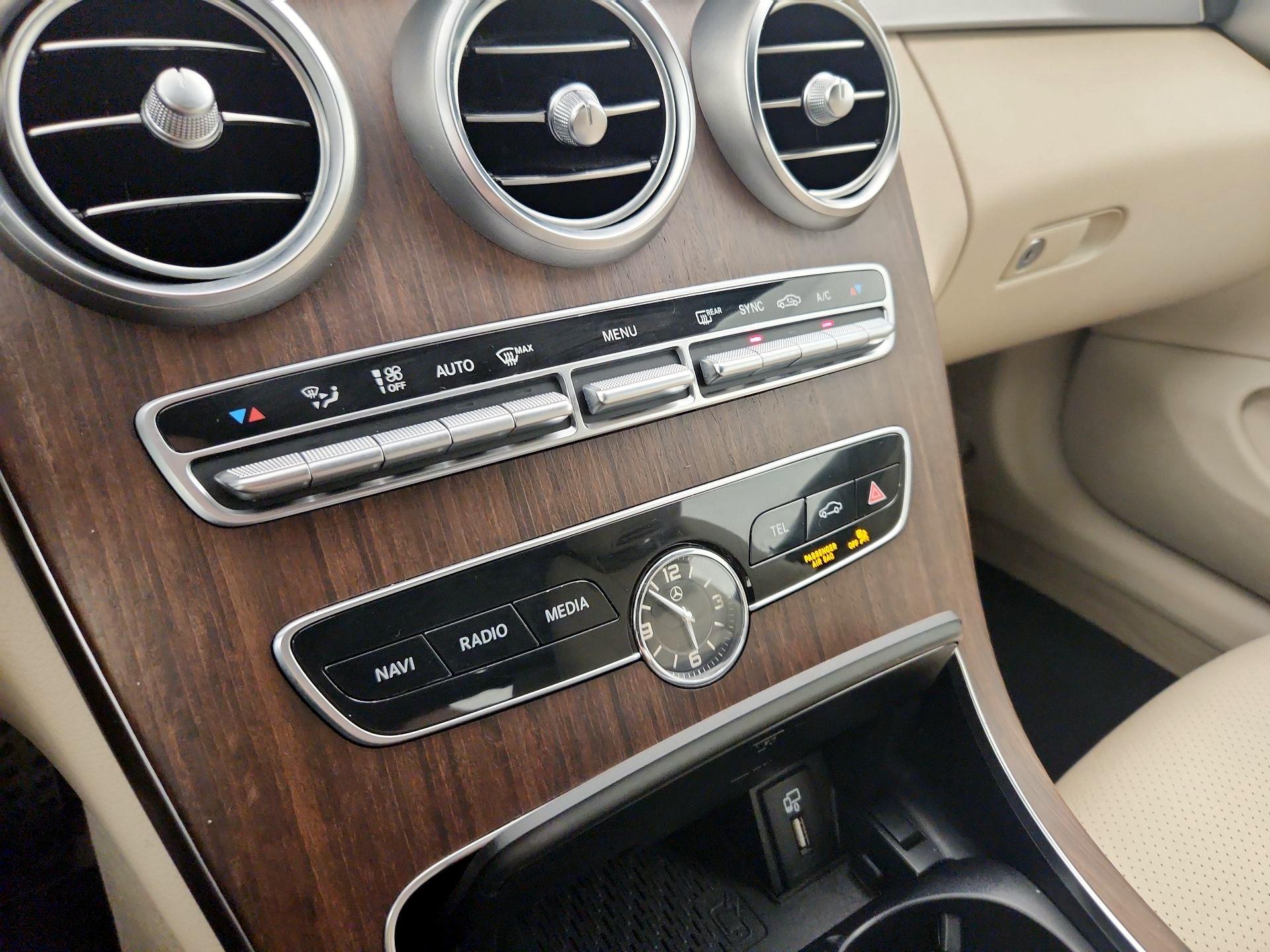 Thumbnail: 2019 Mercedes-Benz C-Class - 17