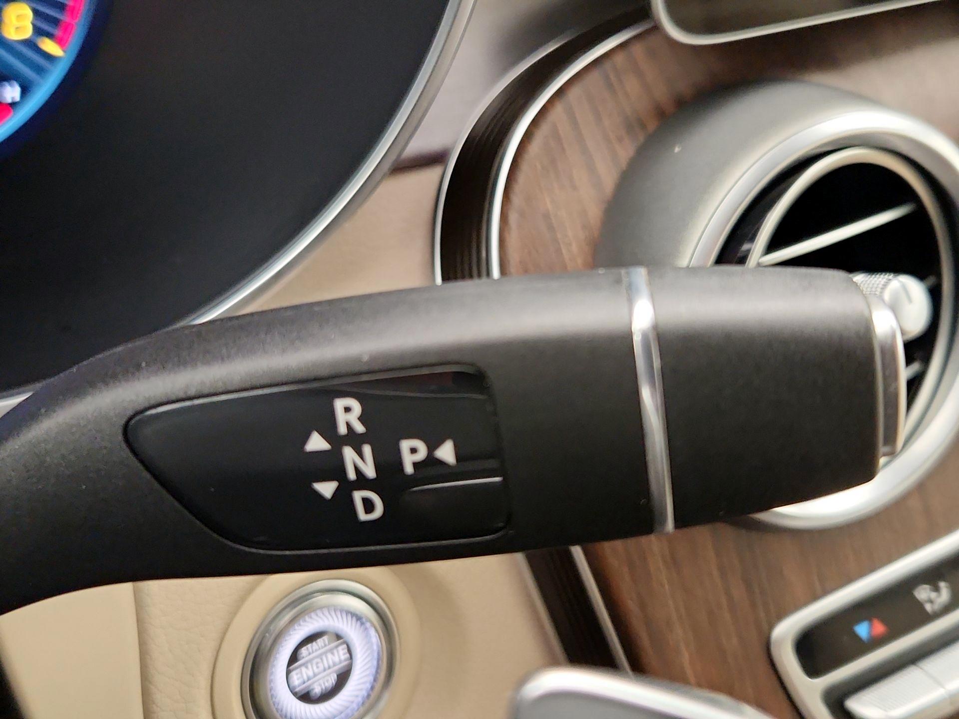 Thumbnail: 2019 Mercedes-Benz C-Class - 18