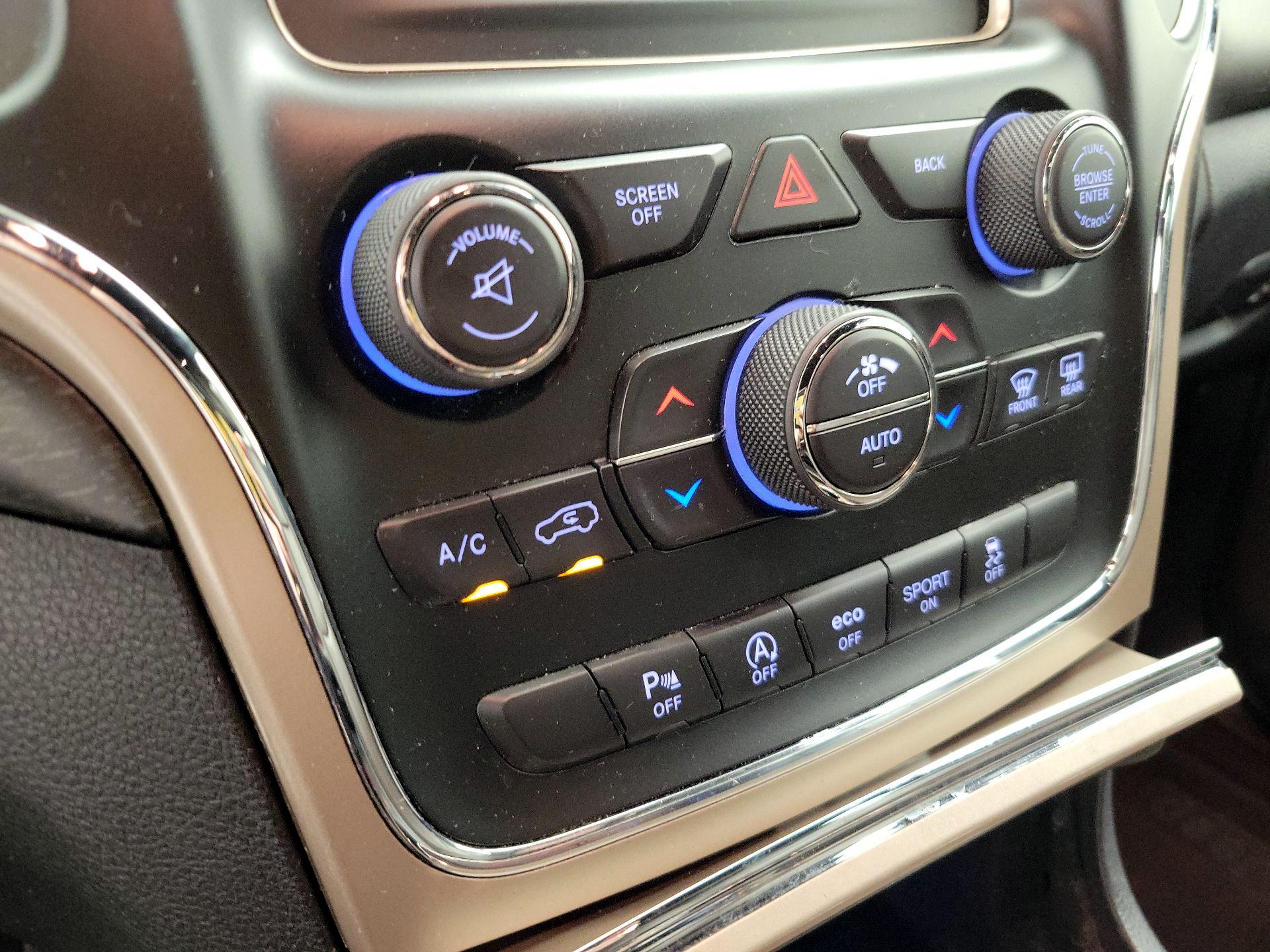 Thumbnail: 2017 Jeep Grand Cherokee - 17
