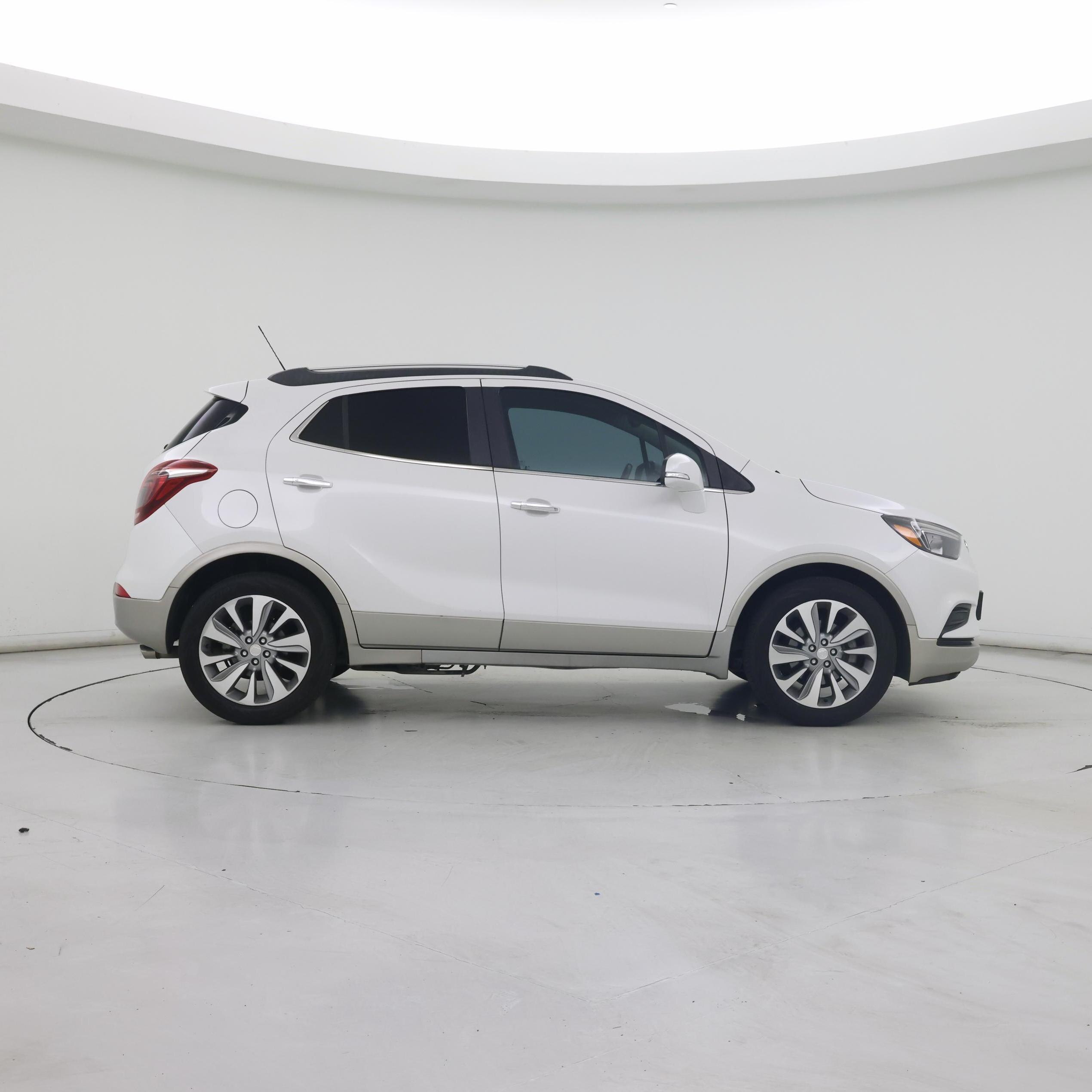 Thumbnail: 2018 Buick Encore - 7