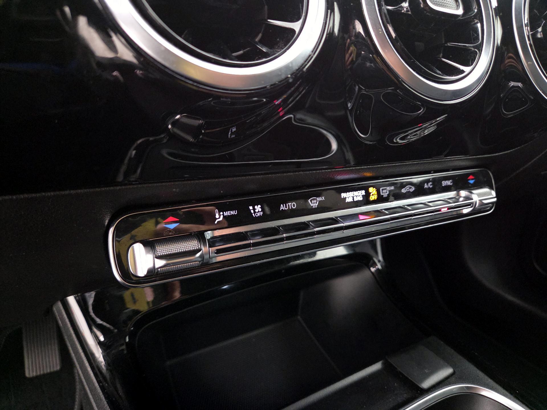 Thumbnail: 2020 Mercedes-Benz A-Class - 16