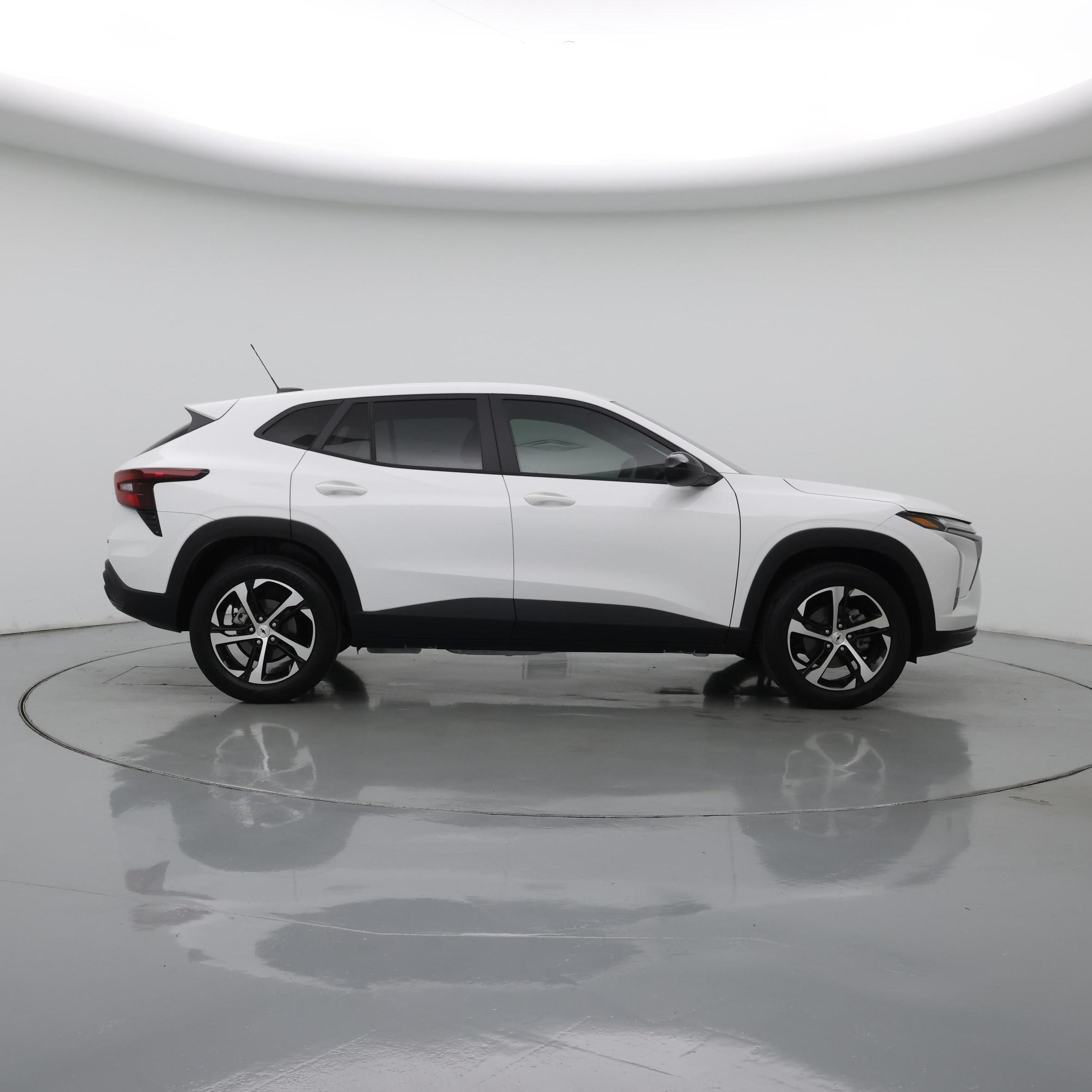 Thumbnail: 2026 Chevrolet Trax - 7