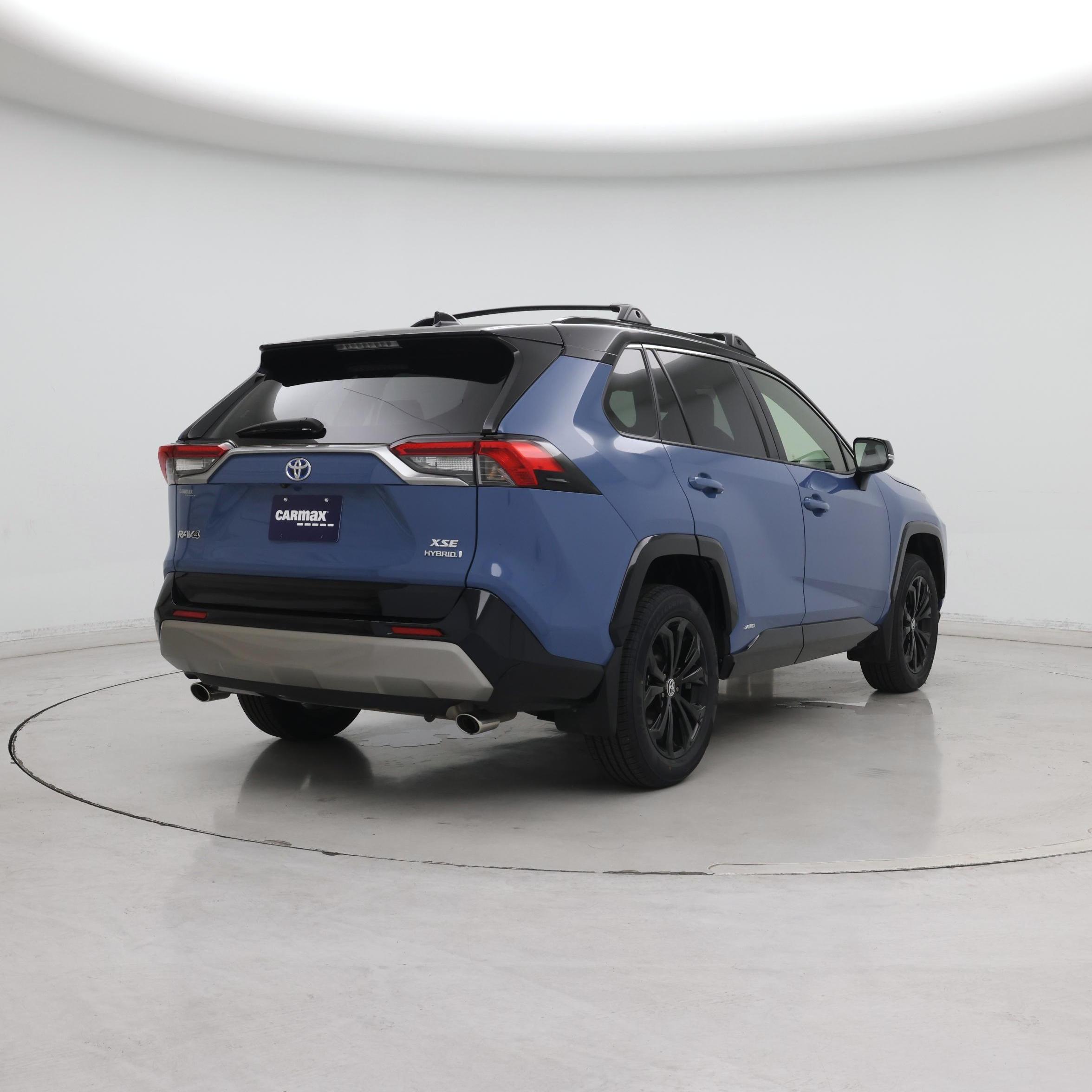 Thumbnail: 2023 Toyota RAV4 - 8