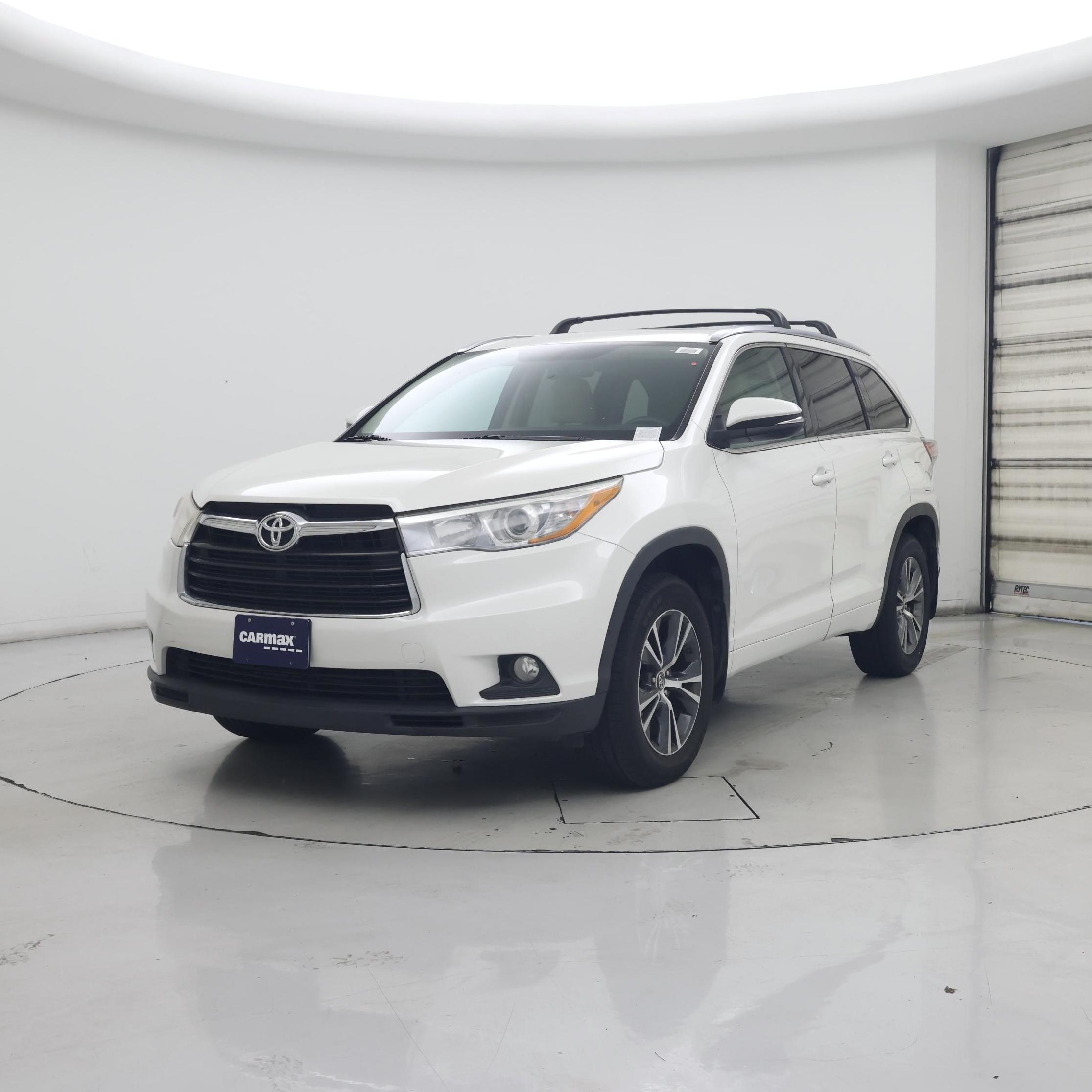 Thumbnail: 2016 Toyota Highlander - 4