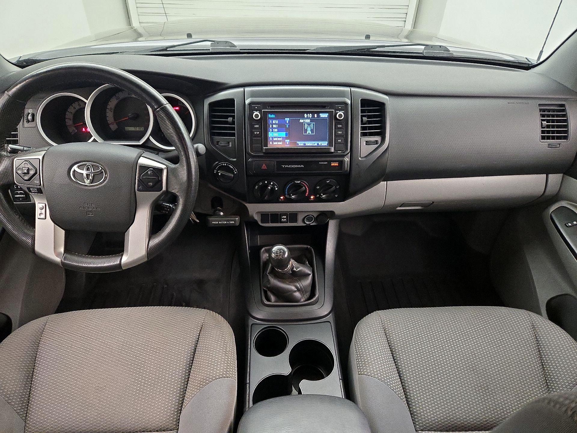 Thumbnail: 2015 Toyota Tacoma - 9