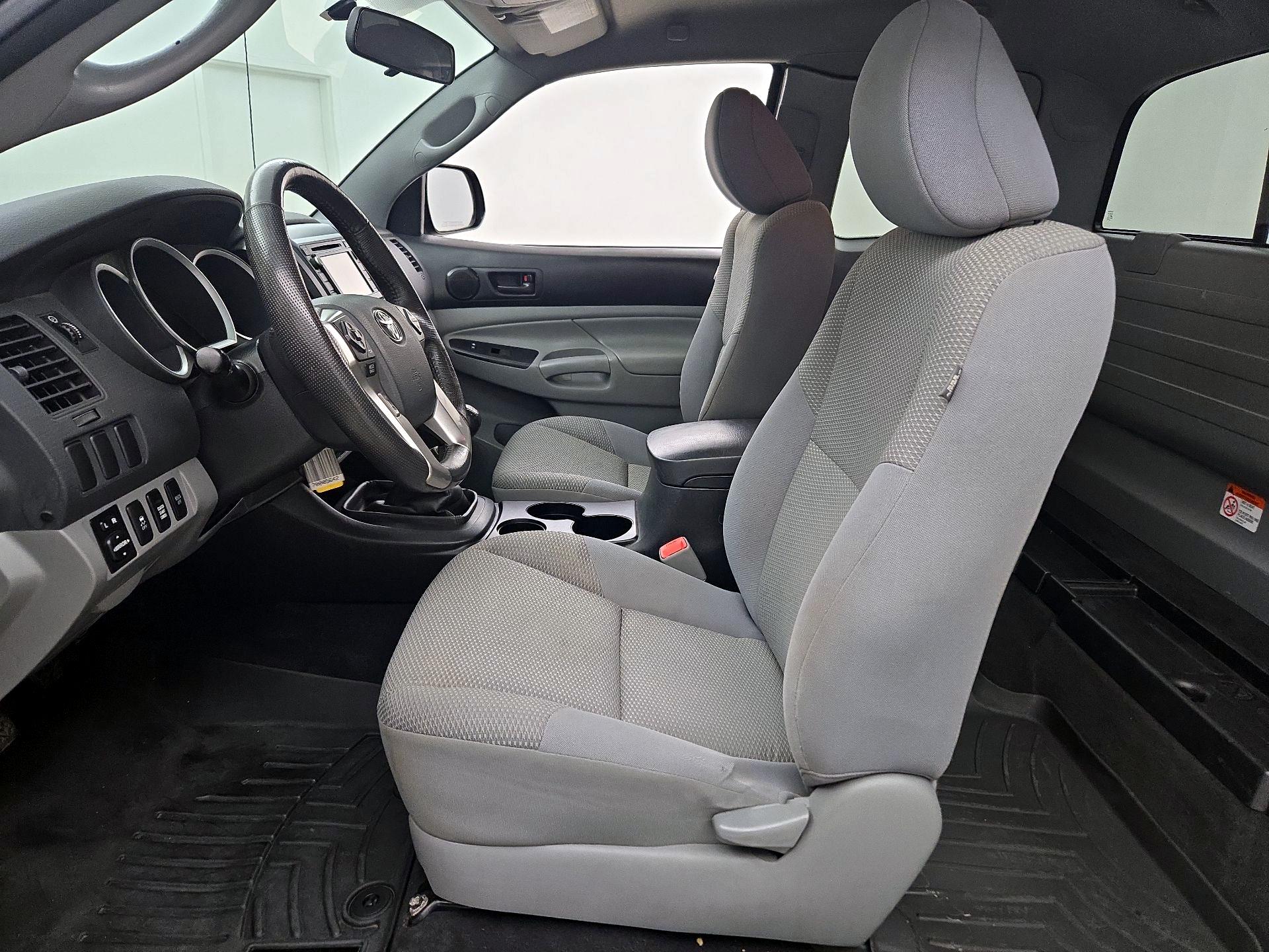 Thumbnail: 2015 Toyota Tacoma - 11