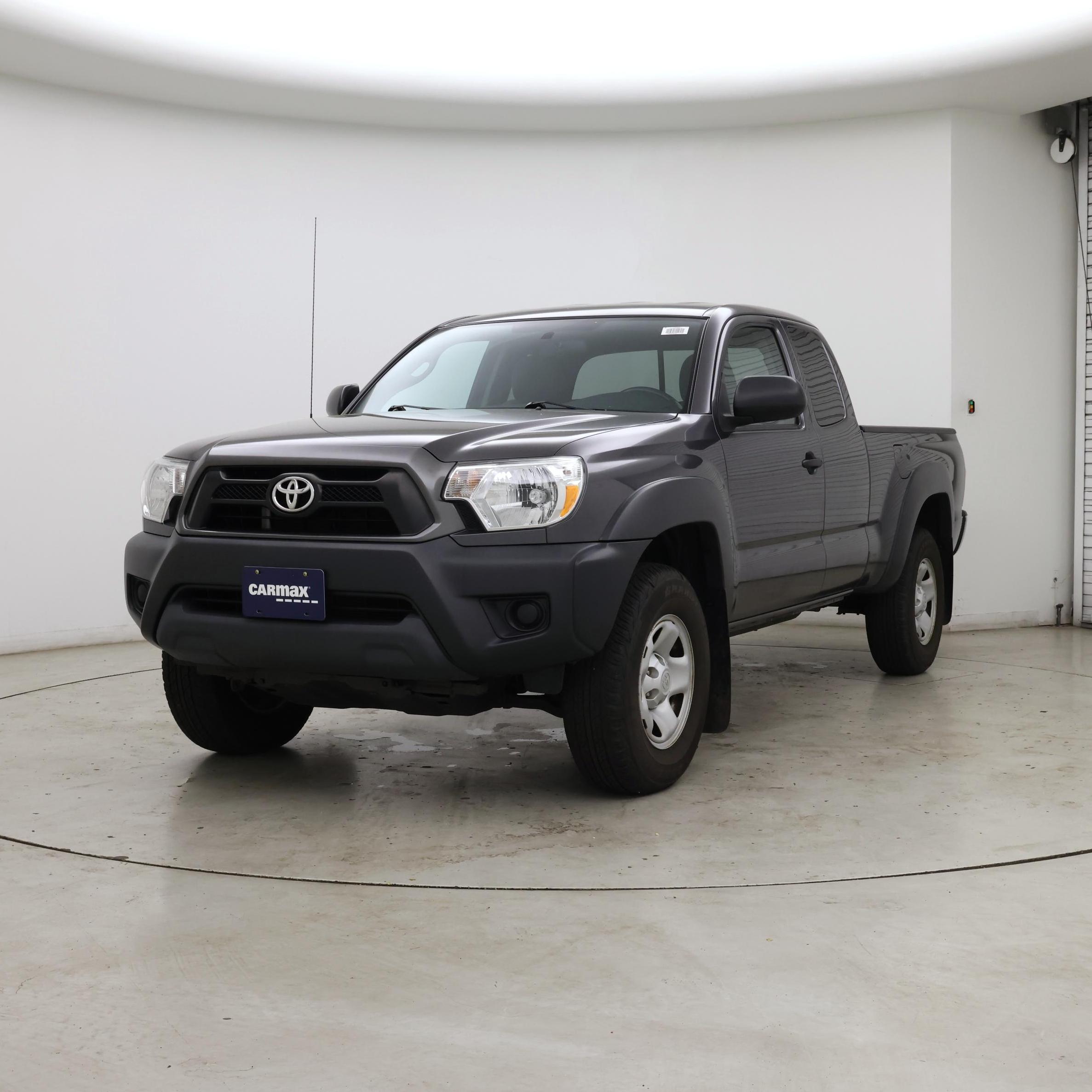 Thumbnail: 2015 Toyota Tacoma - 4