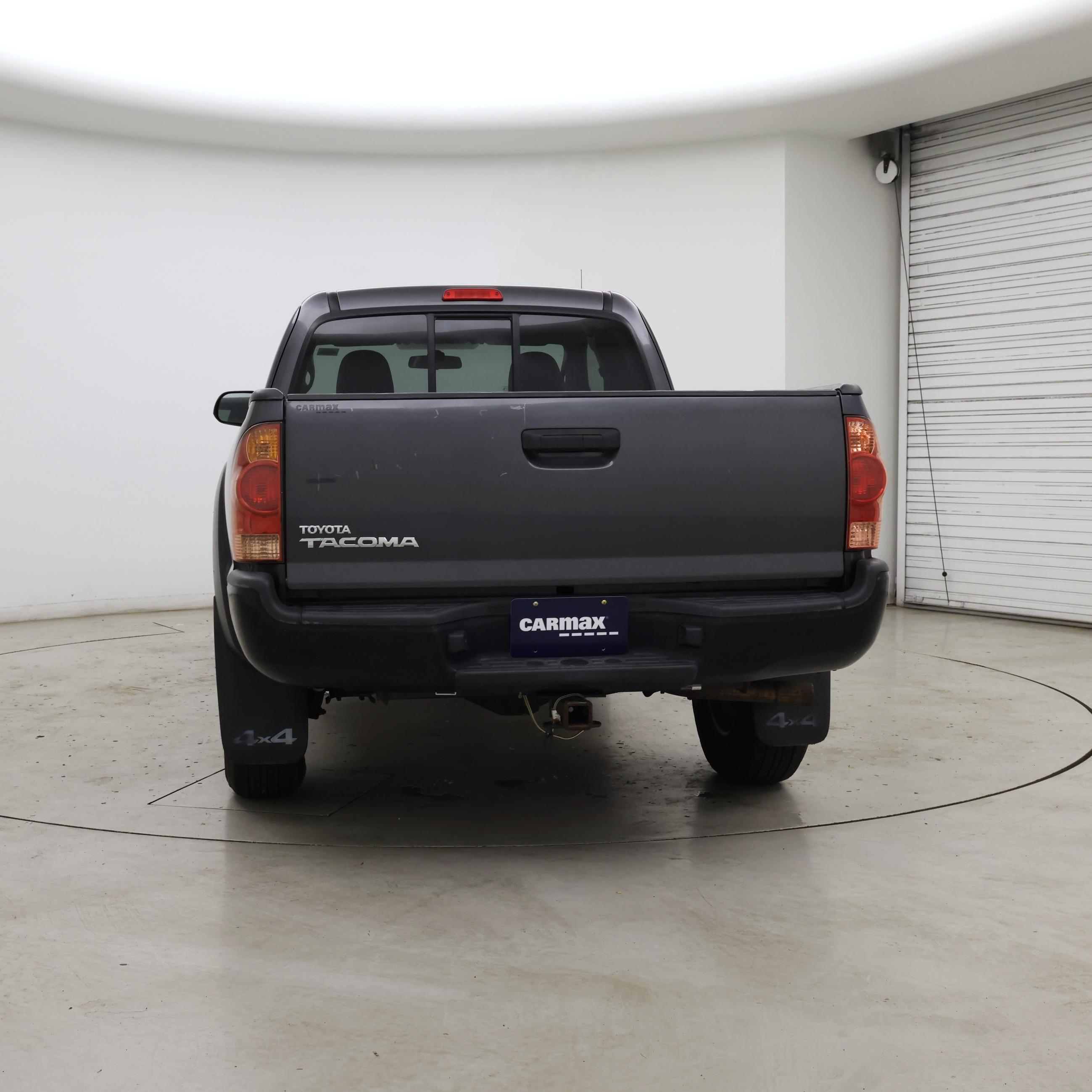 Thumbnail: 2015 Toyota Tacoma - 6