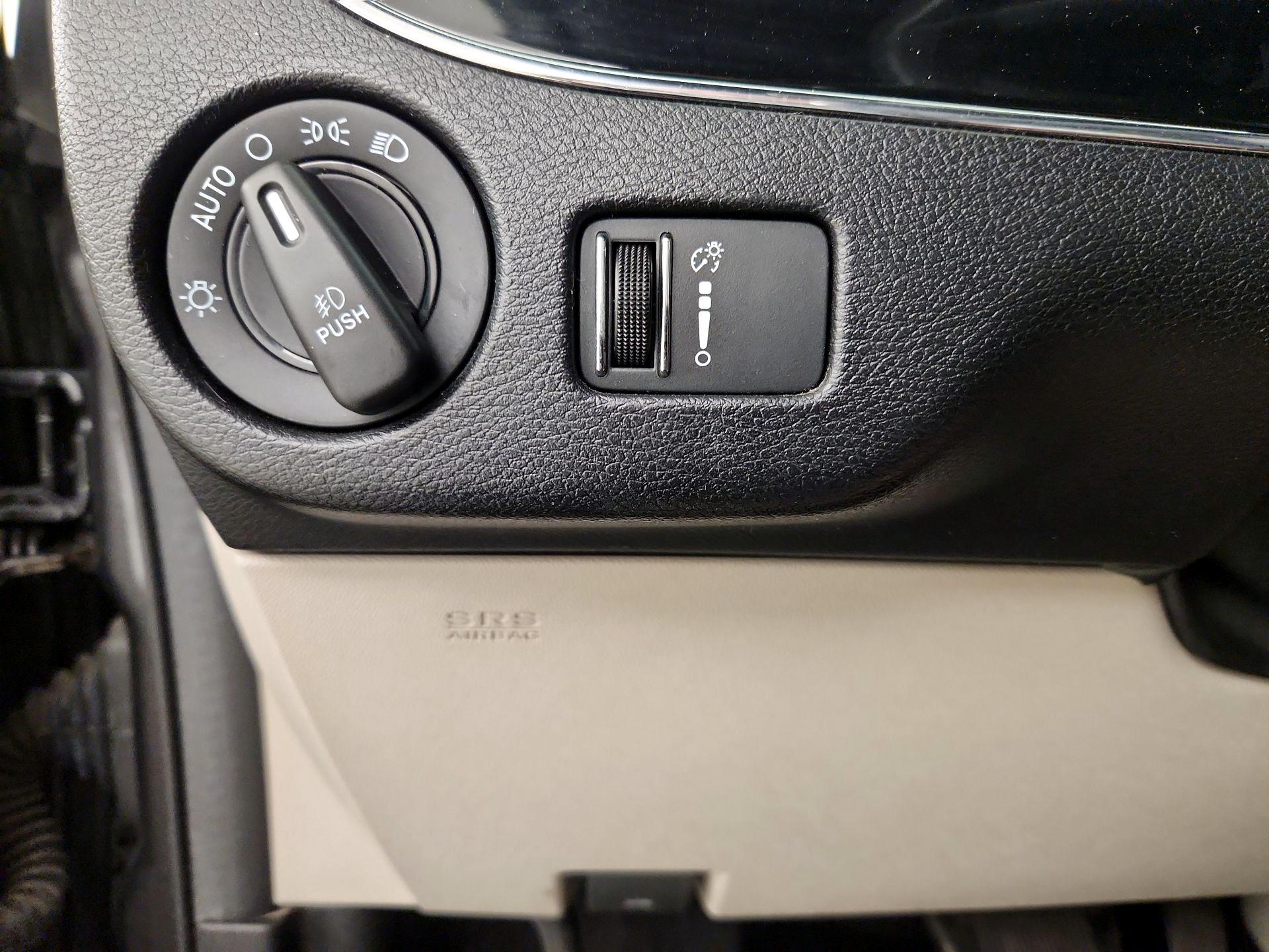 Thumbnail: 2019 Dodge Grand Caravan - 13