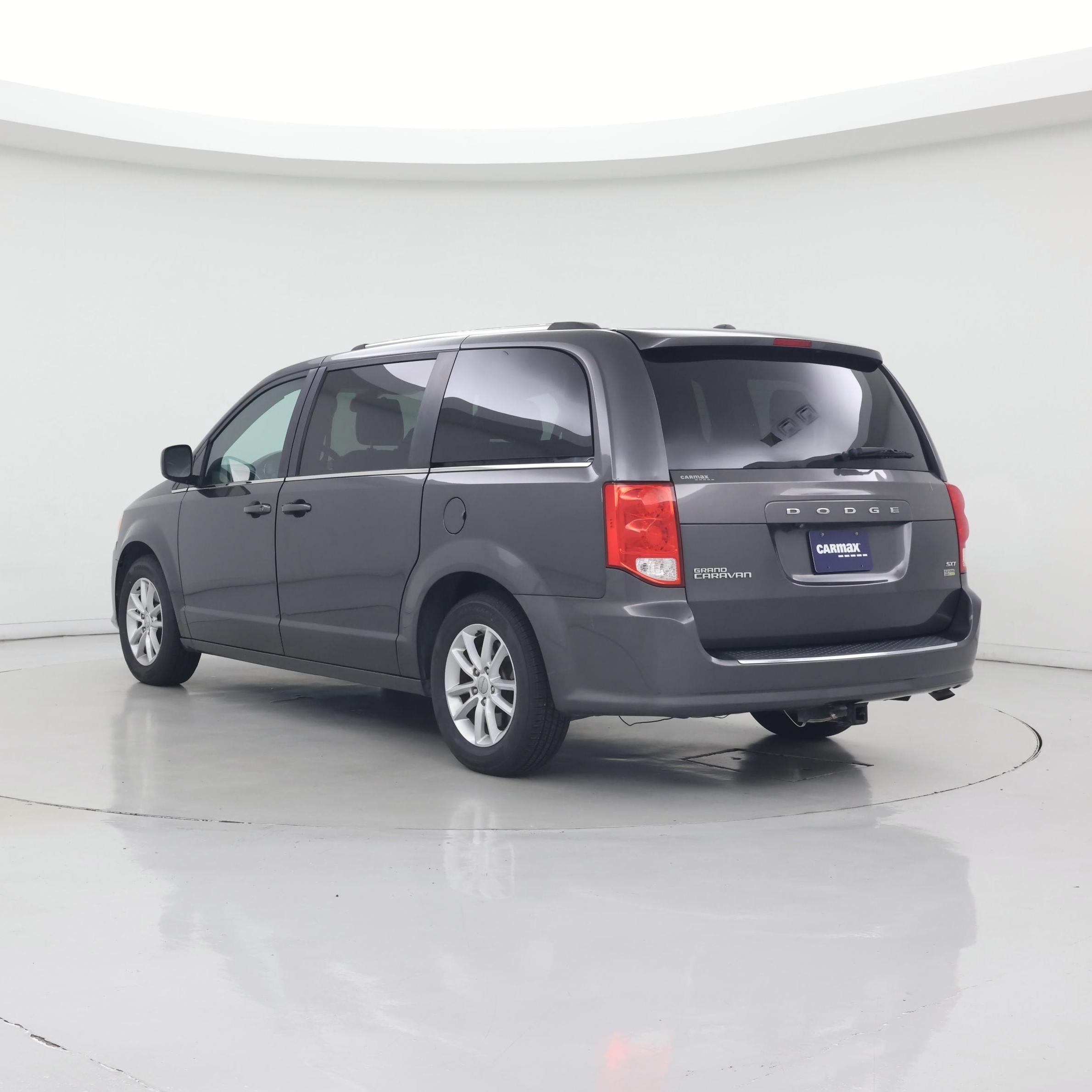 Thumbnail: 2019 Dodge Grand Caravan - 2