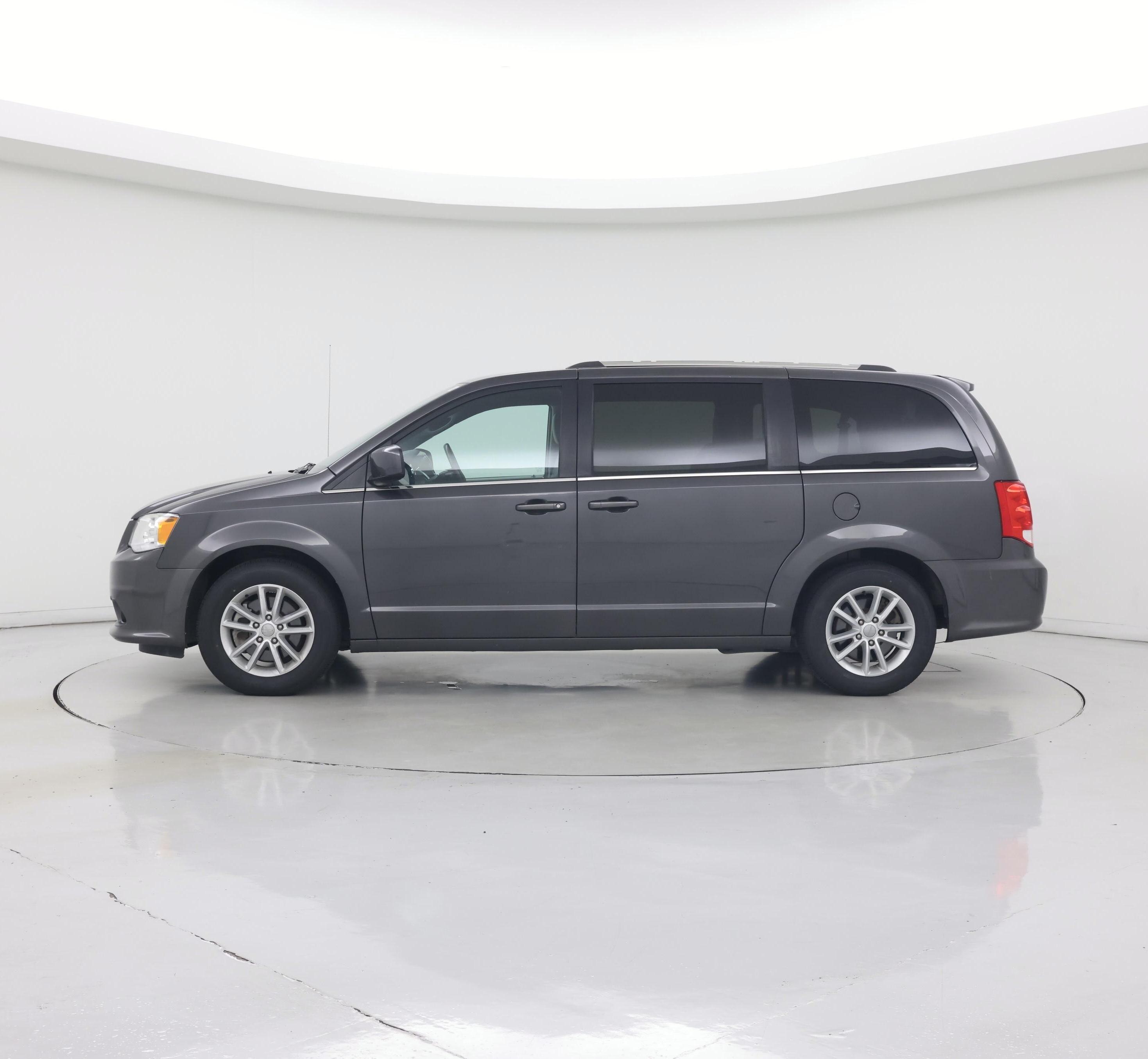 Thumbnail: 2019 Dodge Grand Caravan - 3