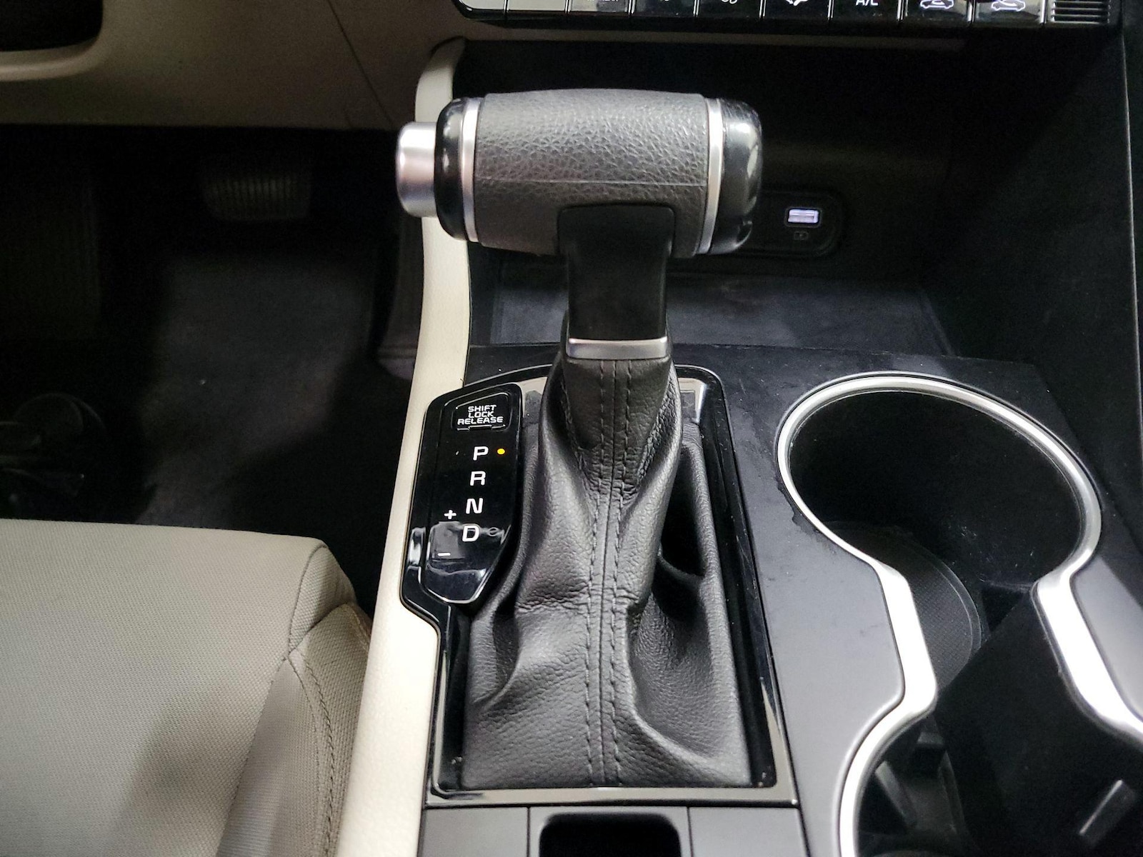 2022 Kia K5 LXS - Photo 18