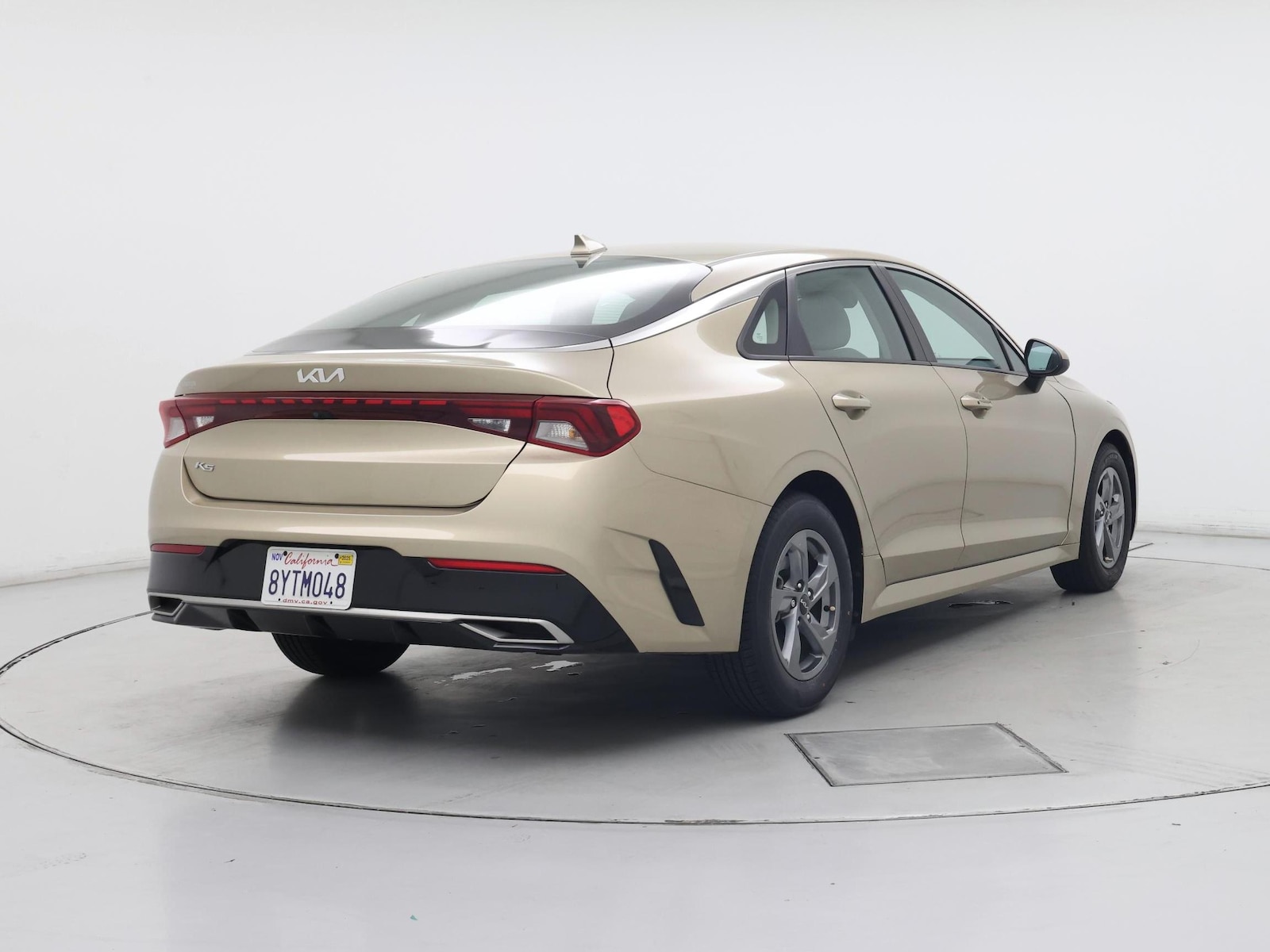 2022 Kia K5 LXS - Photo 9