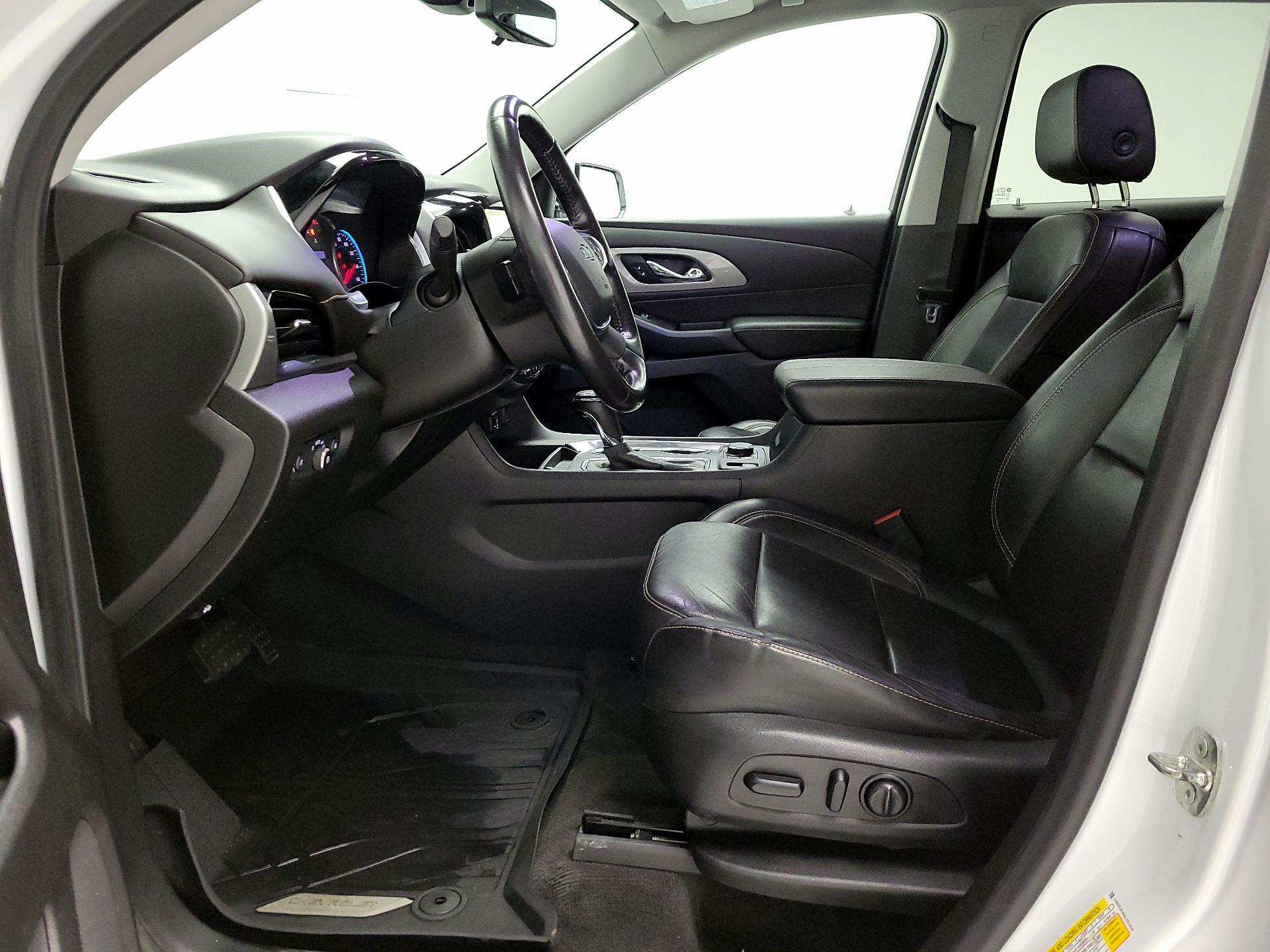 Thumbnail: 2020 Chevrolet Traverse - 11