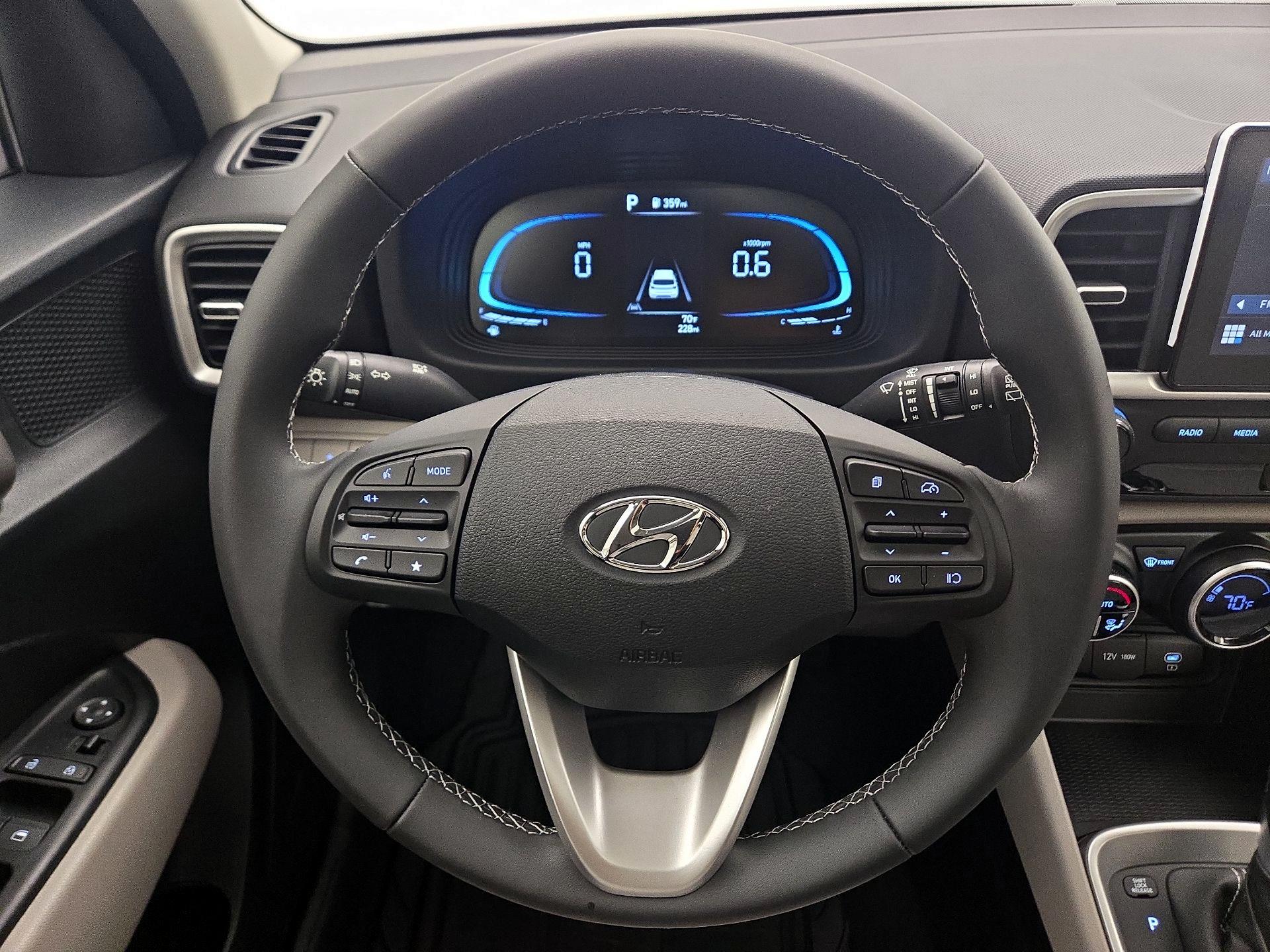 Thumbnail: 2025 Hyundai Venue - 10
