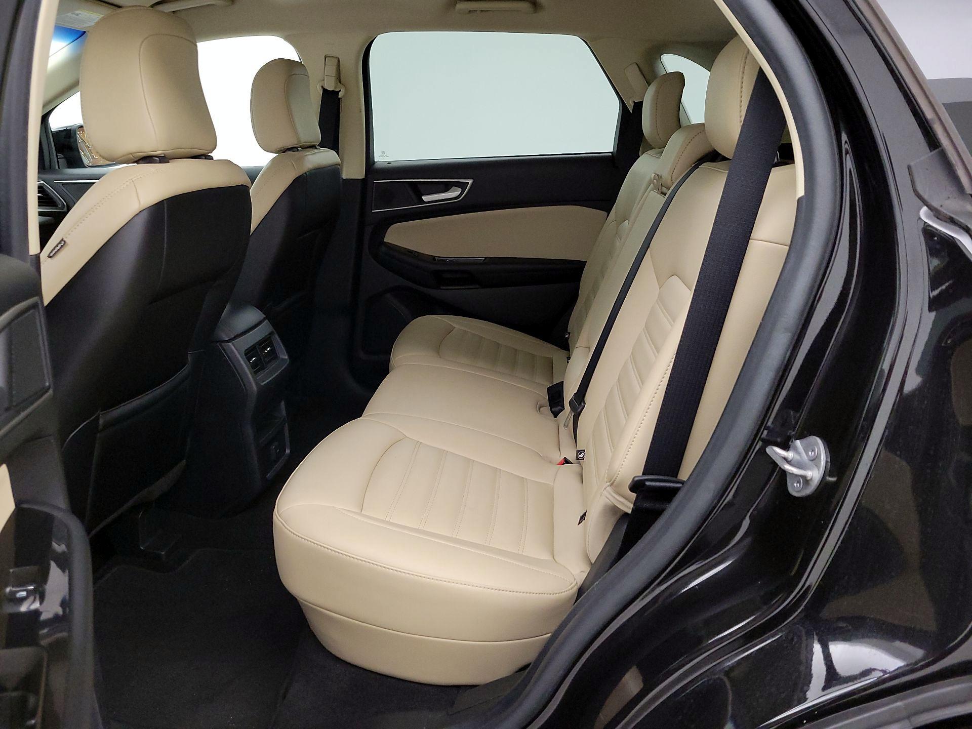 Thumbnail: 2020 Ford Edge - 19