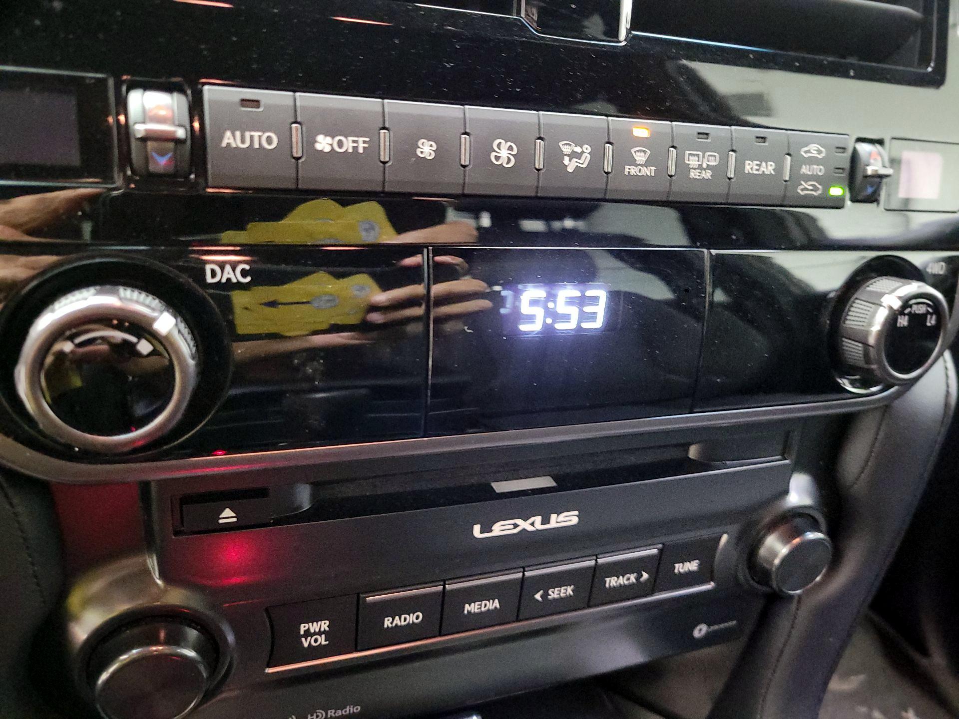 Thumbnail: 2022 Lexus GX - 17
