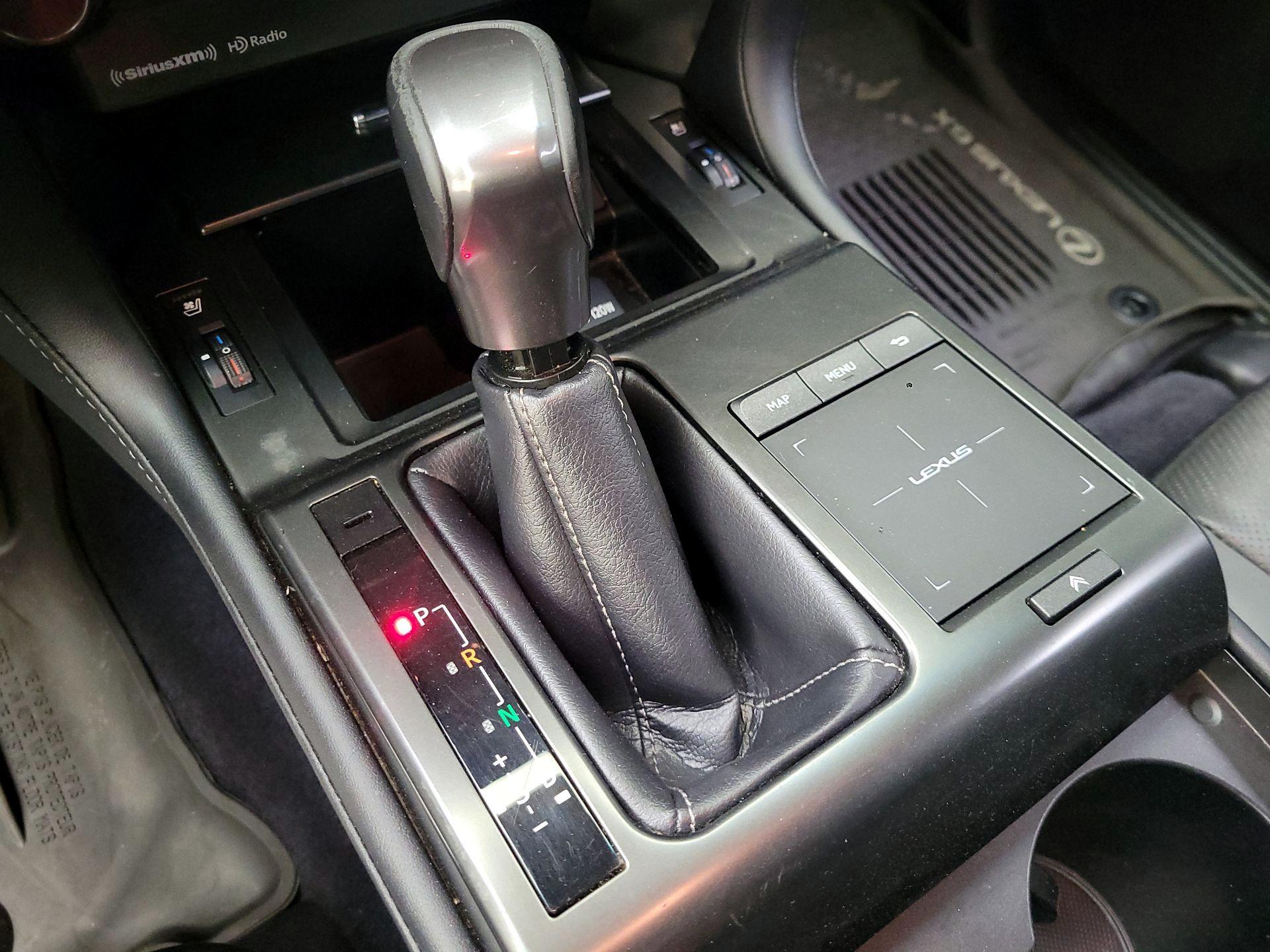 Thumbnail: 2022 Lexus GX - 18