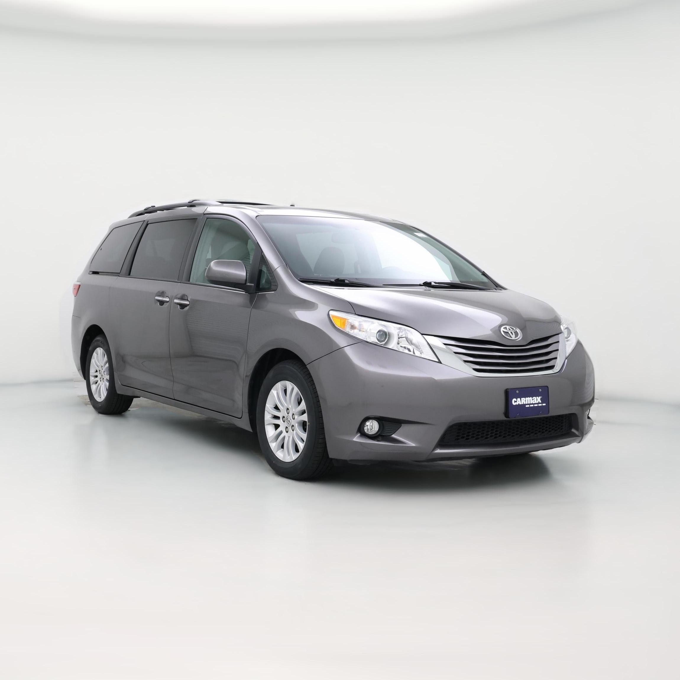 Thumbnail: 2017 Toyota Sienna - 1