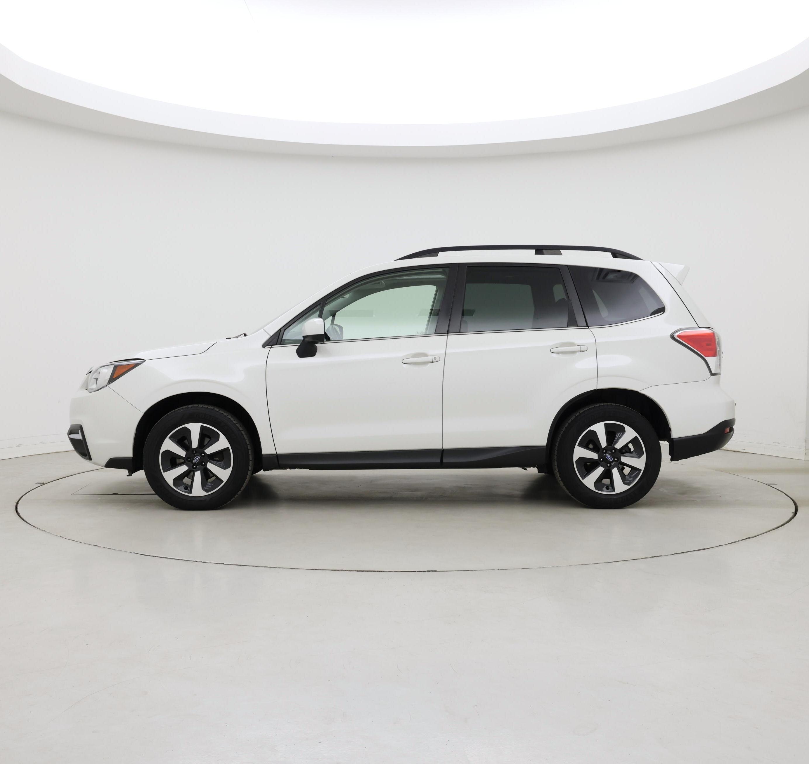 Thumbnail: 2017 Subaru Forester - 3