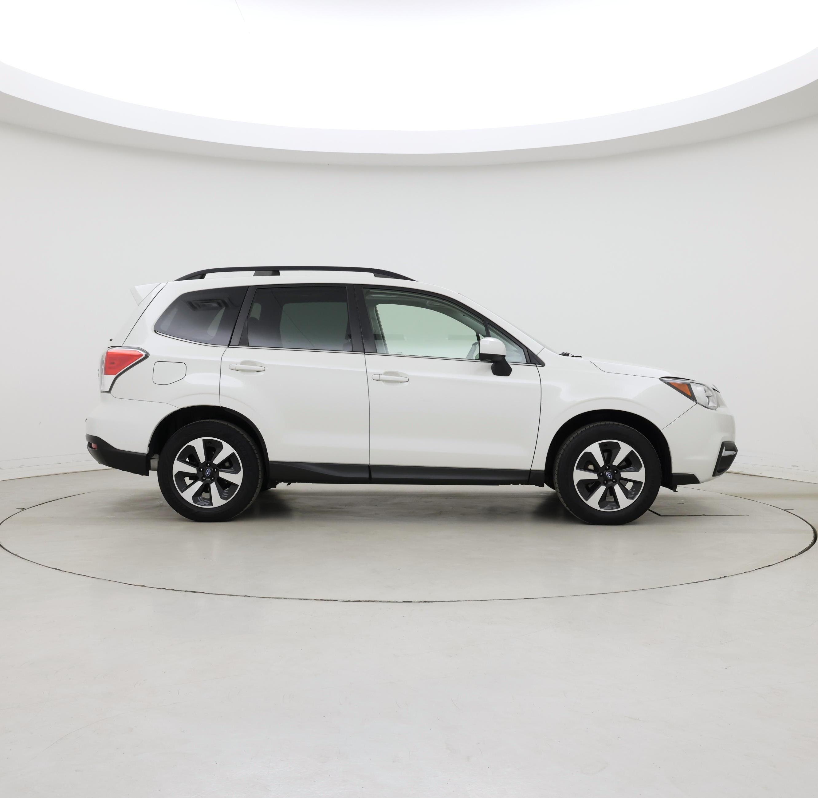 Thumbnail: 2017 Subaru Forester - 7