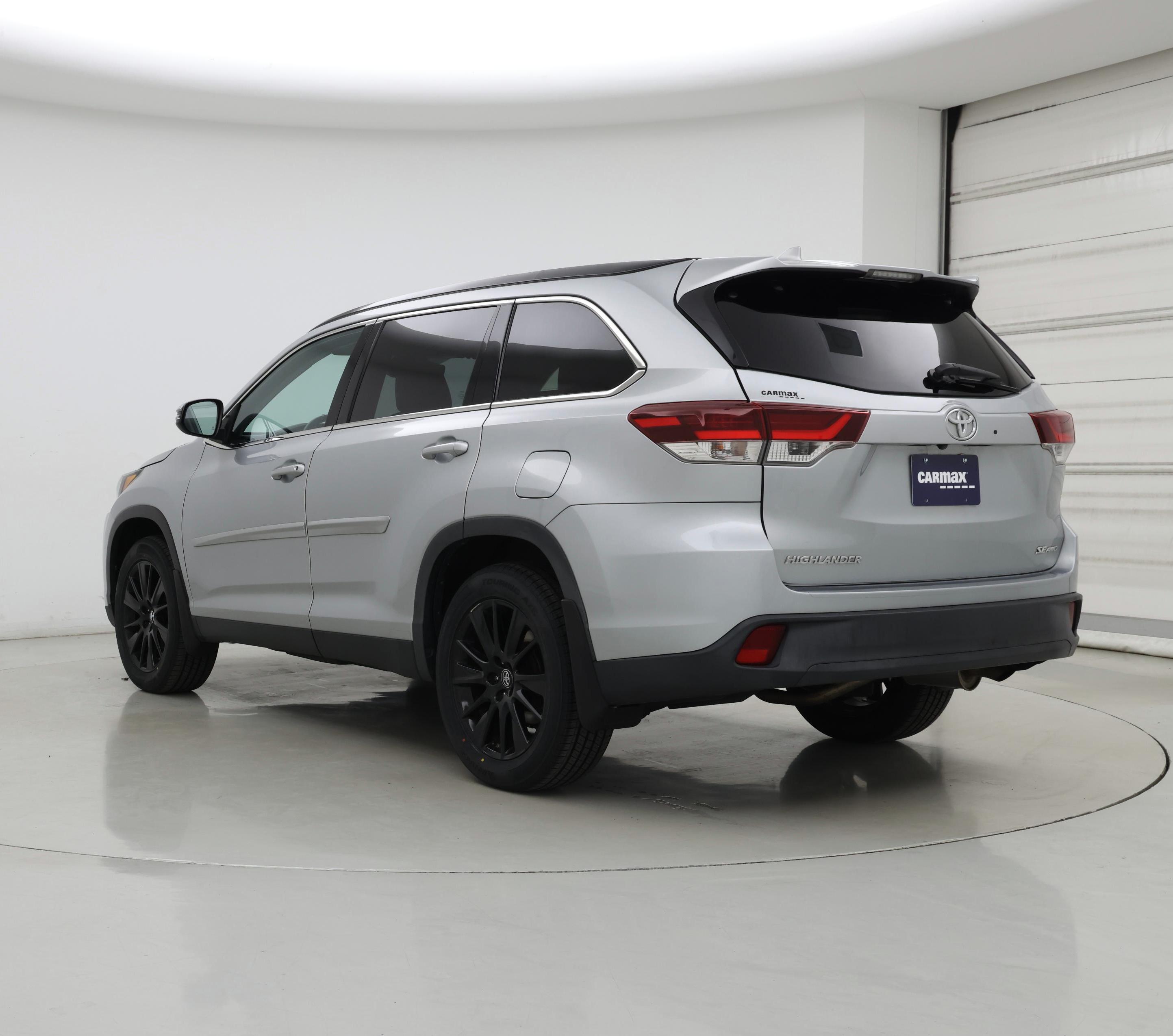 Thumbnail: 2019 Toyota Highlander - 2