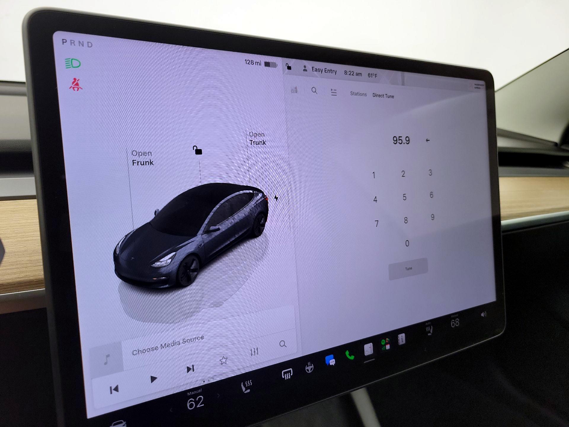 Thumbnail: 2023 Tesla Model 3 - 15