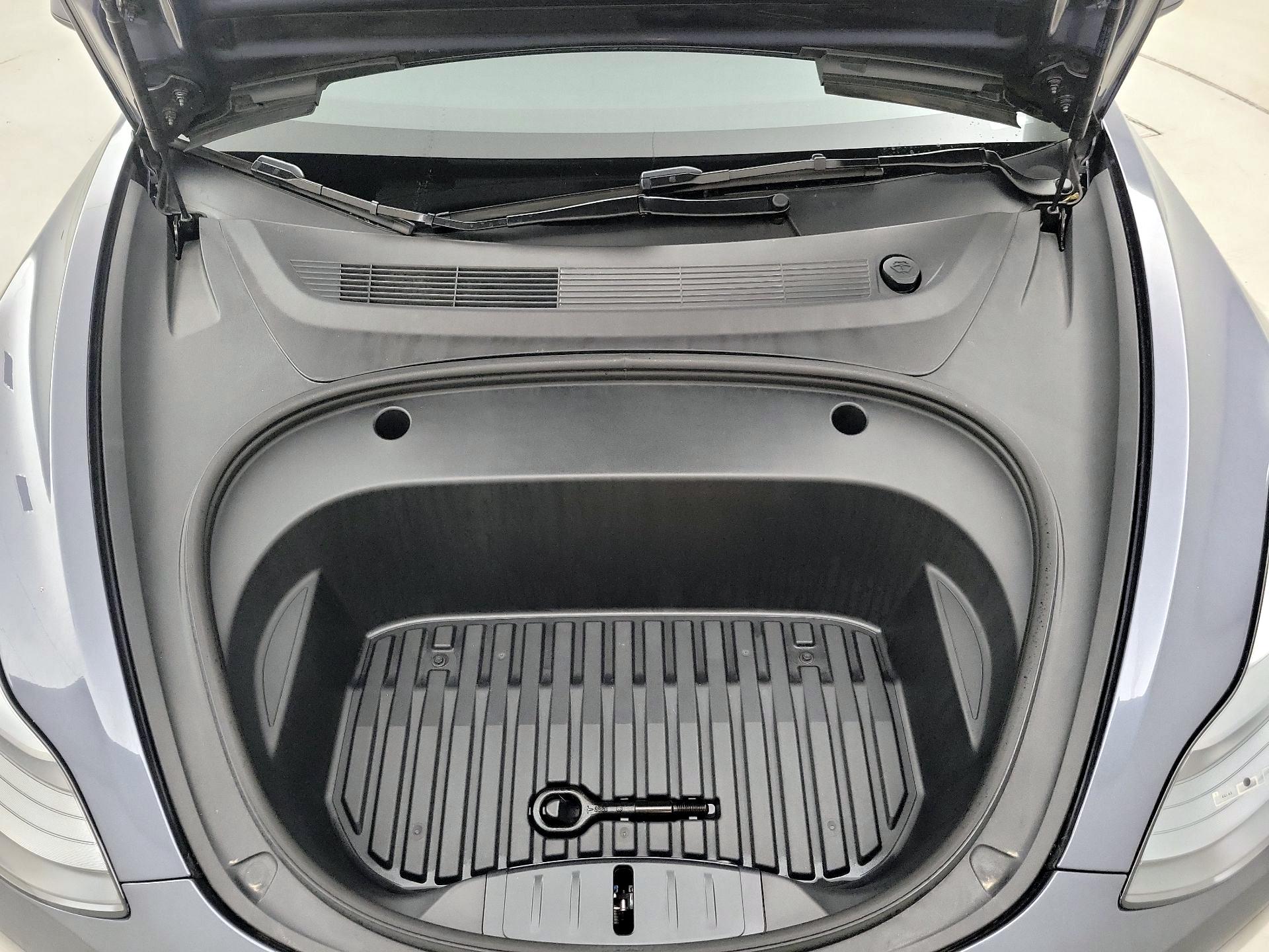 Thumbnail: 2023 Tesla Model 3 - 20