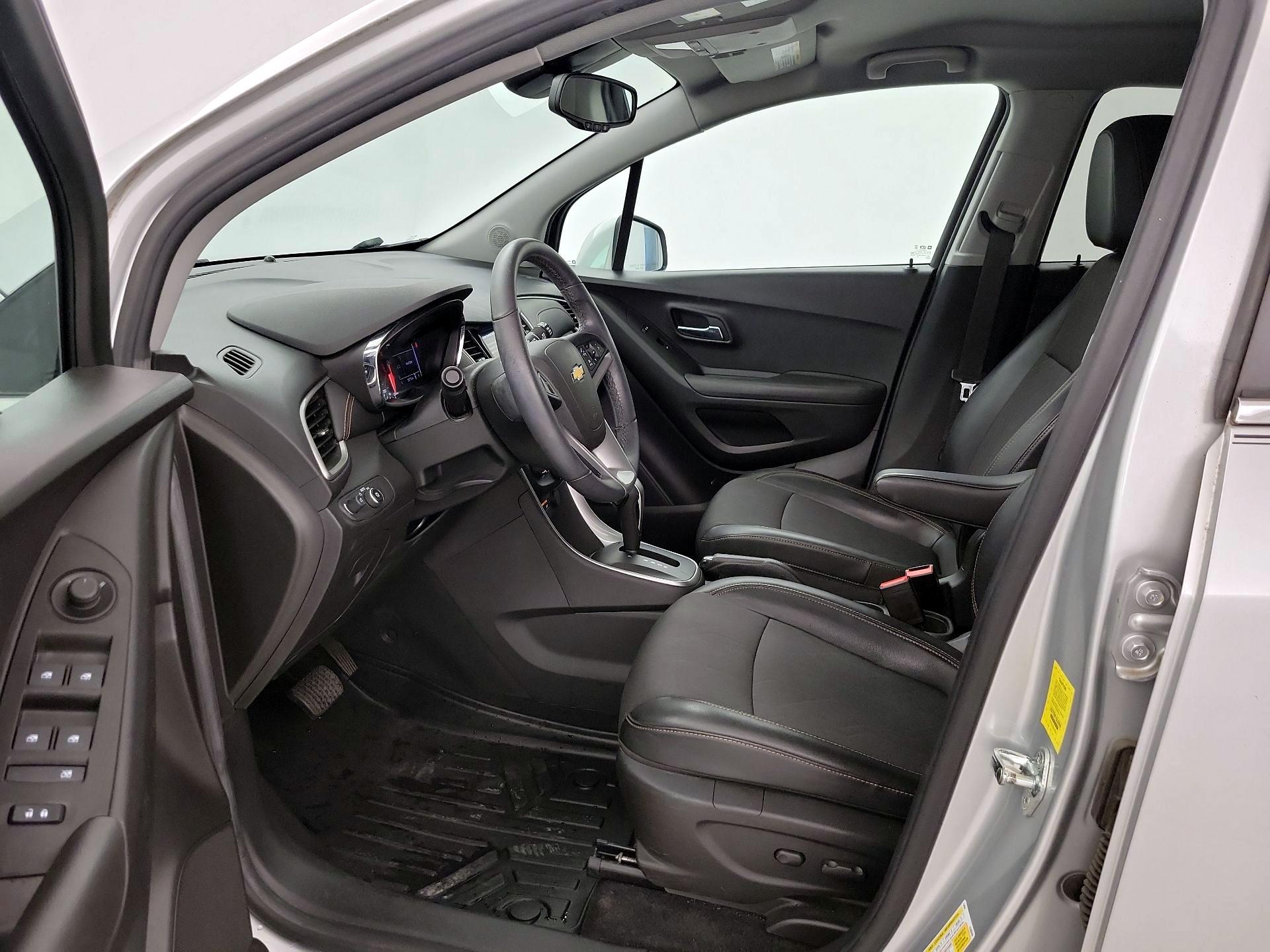 Thumbnail: 2018 Chevrolet Trax - 11