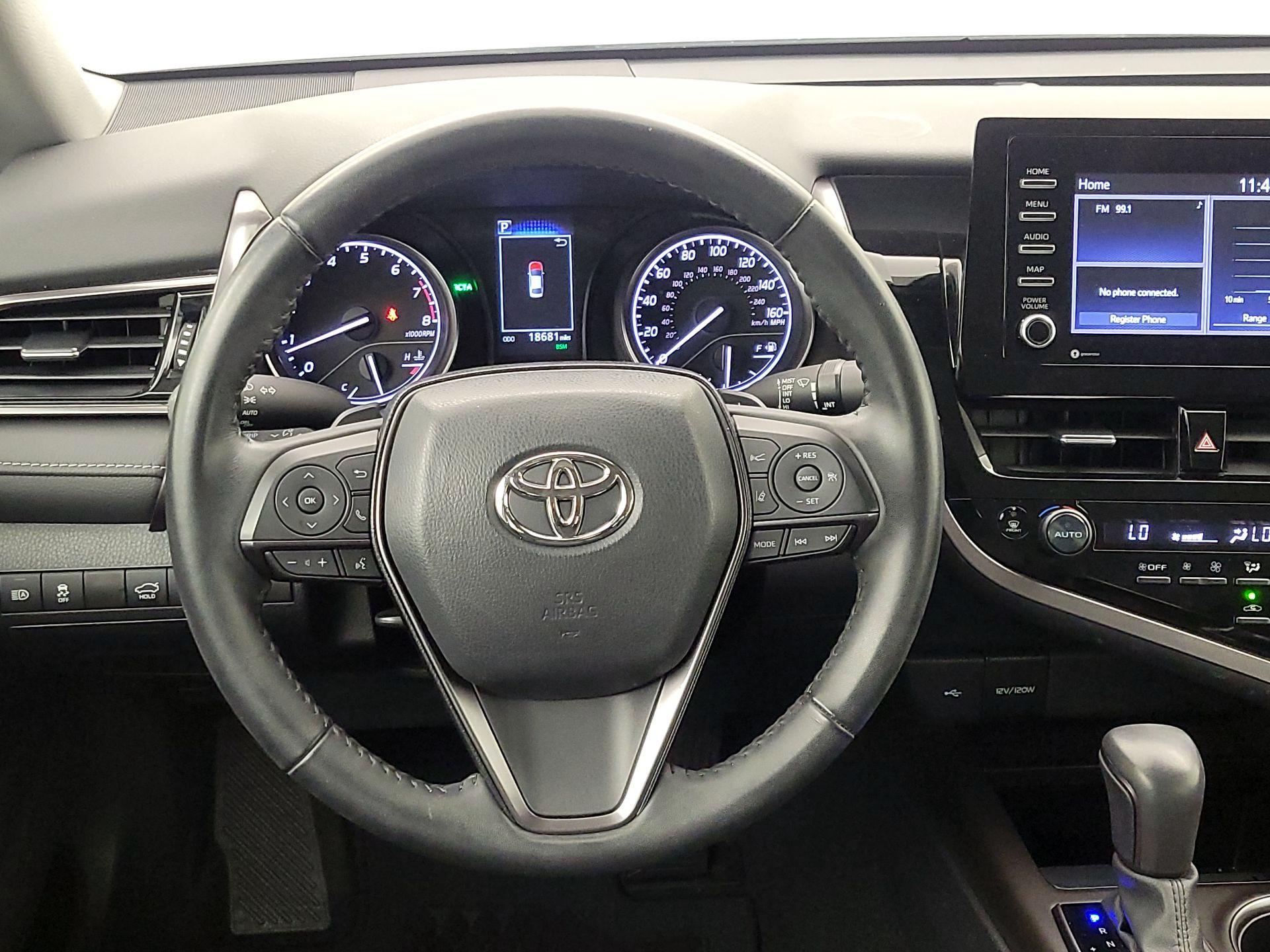 Thumbnail: 2023 Toyota Camry - 10