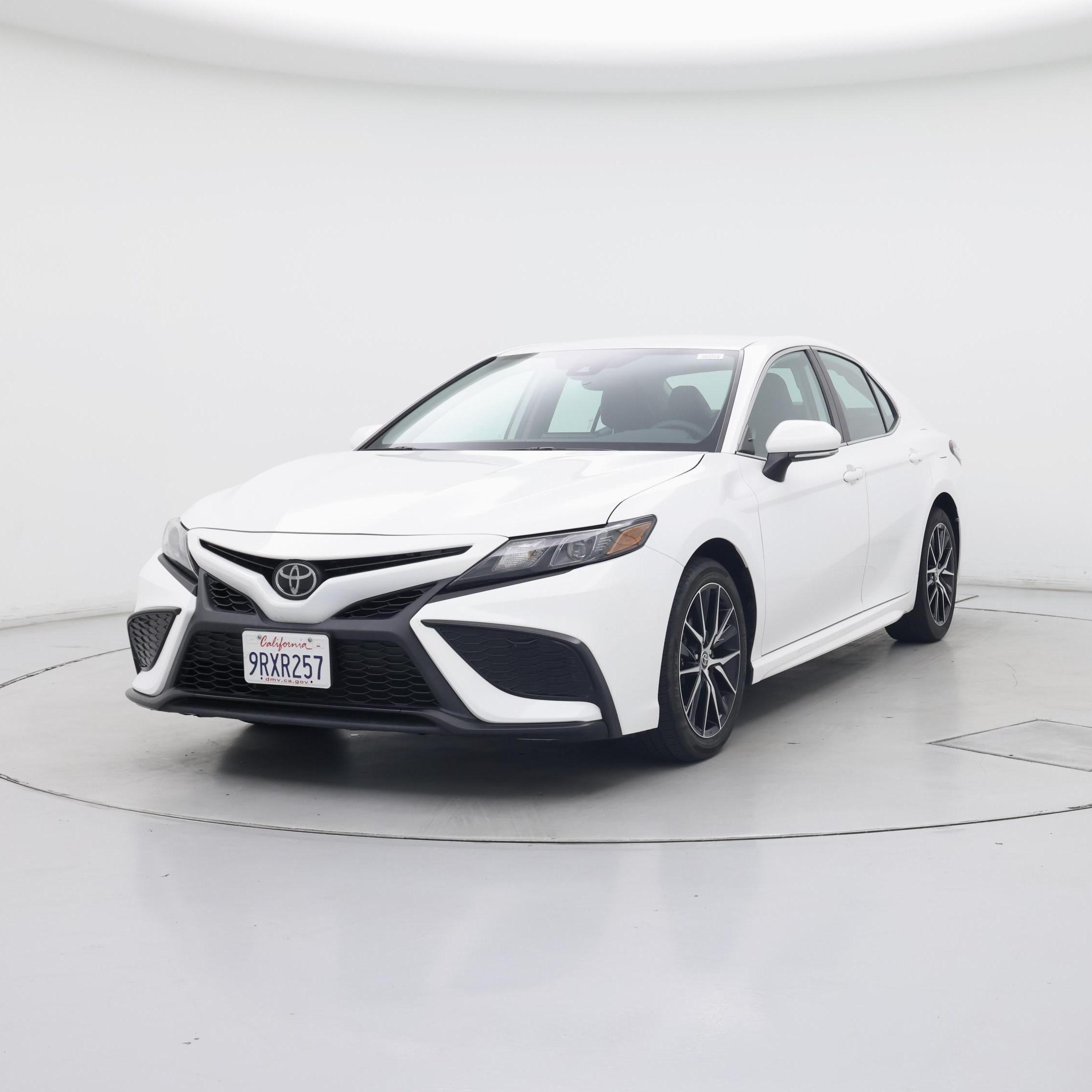 Thumbnail: 2023 Toyota Camry - 4