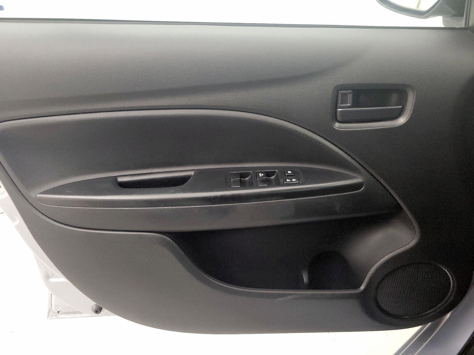2021 Mitsubishi Mirage ES - Photo 13