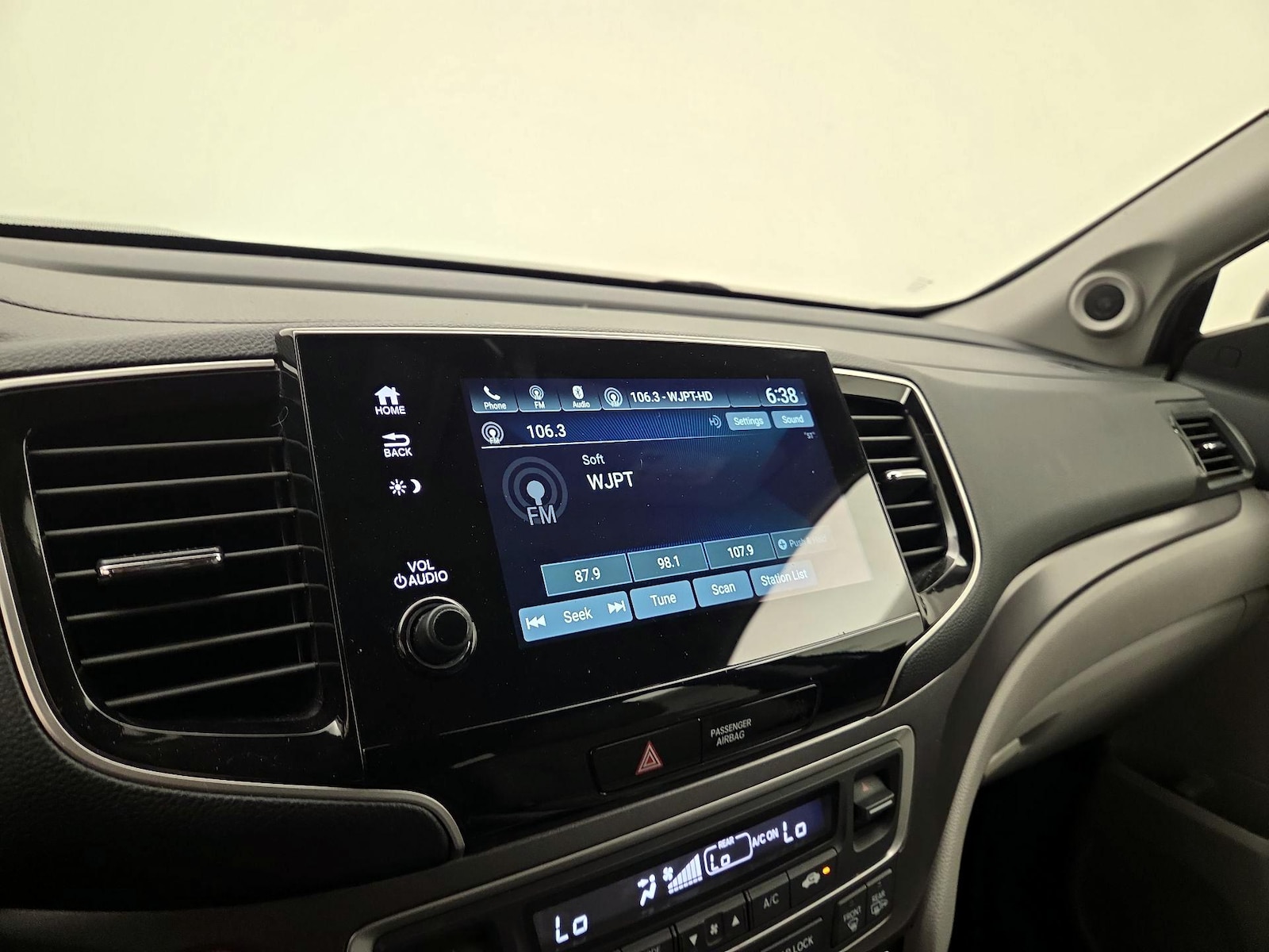 2020 Honda Pilot EX-L - Photo 16