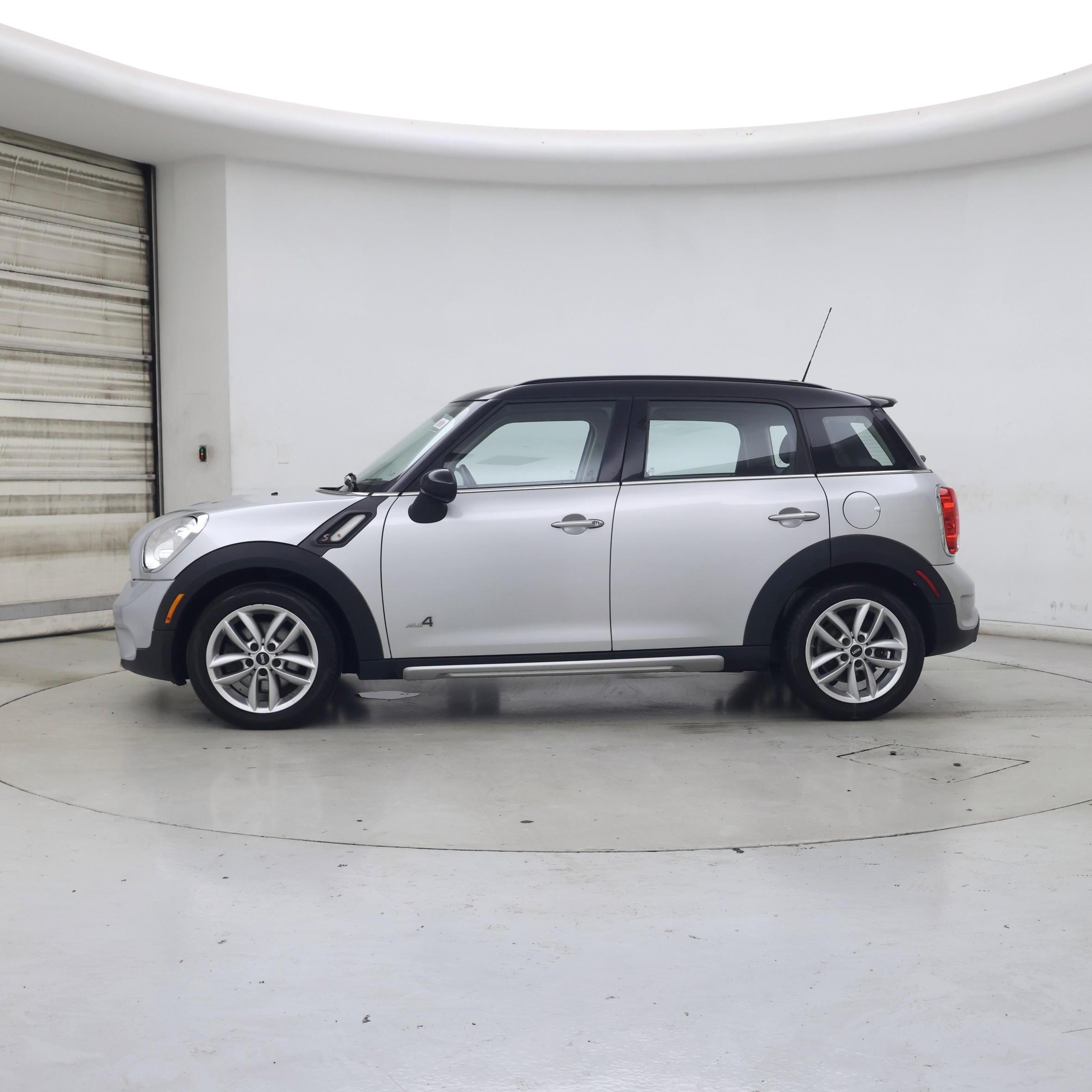 Thumbnail: 2016 MINI Cooper Countryman - 3