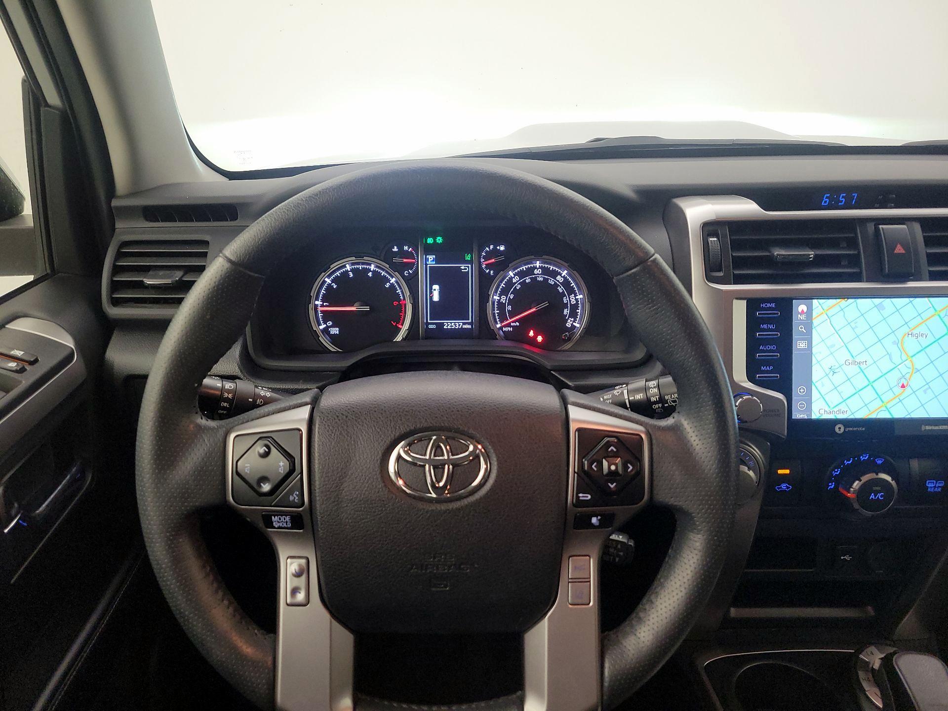 Thumbnail: 2022 Toyota 4Runner - 10