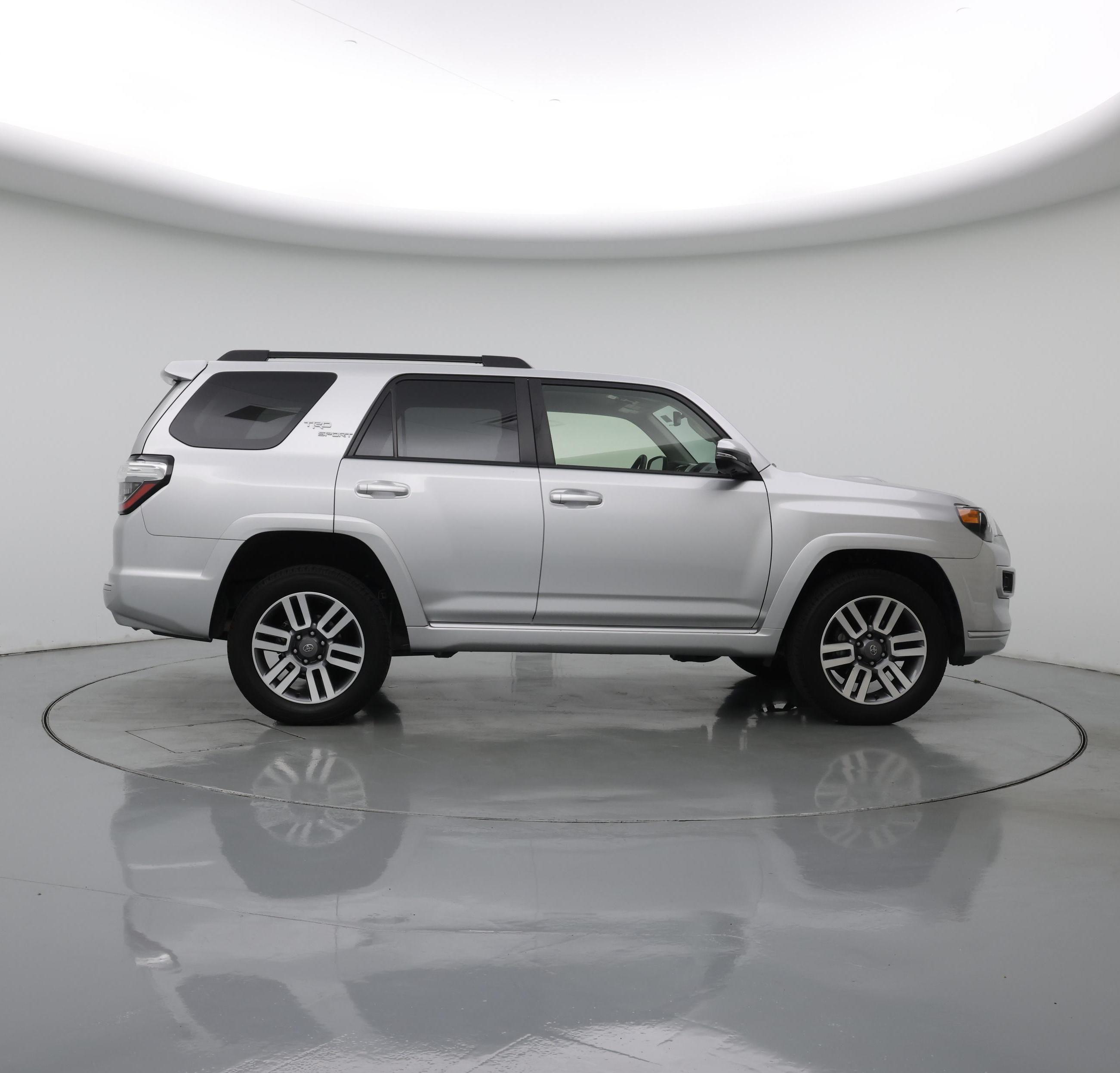 Thumbnail: 2022 Toyota 4Runner - 7