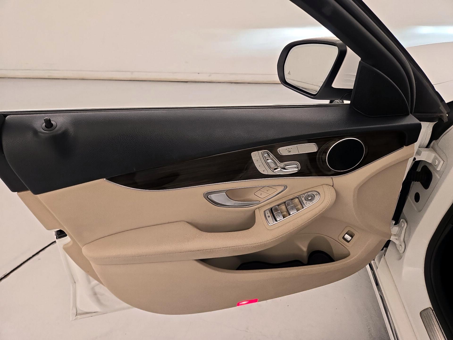 Thumbnail: 2019 Mercedes-Benz C-Class - 12