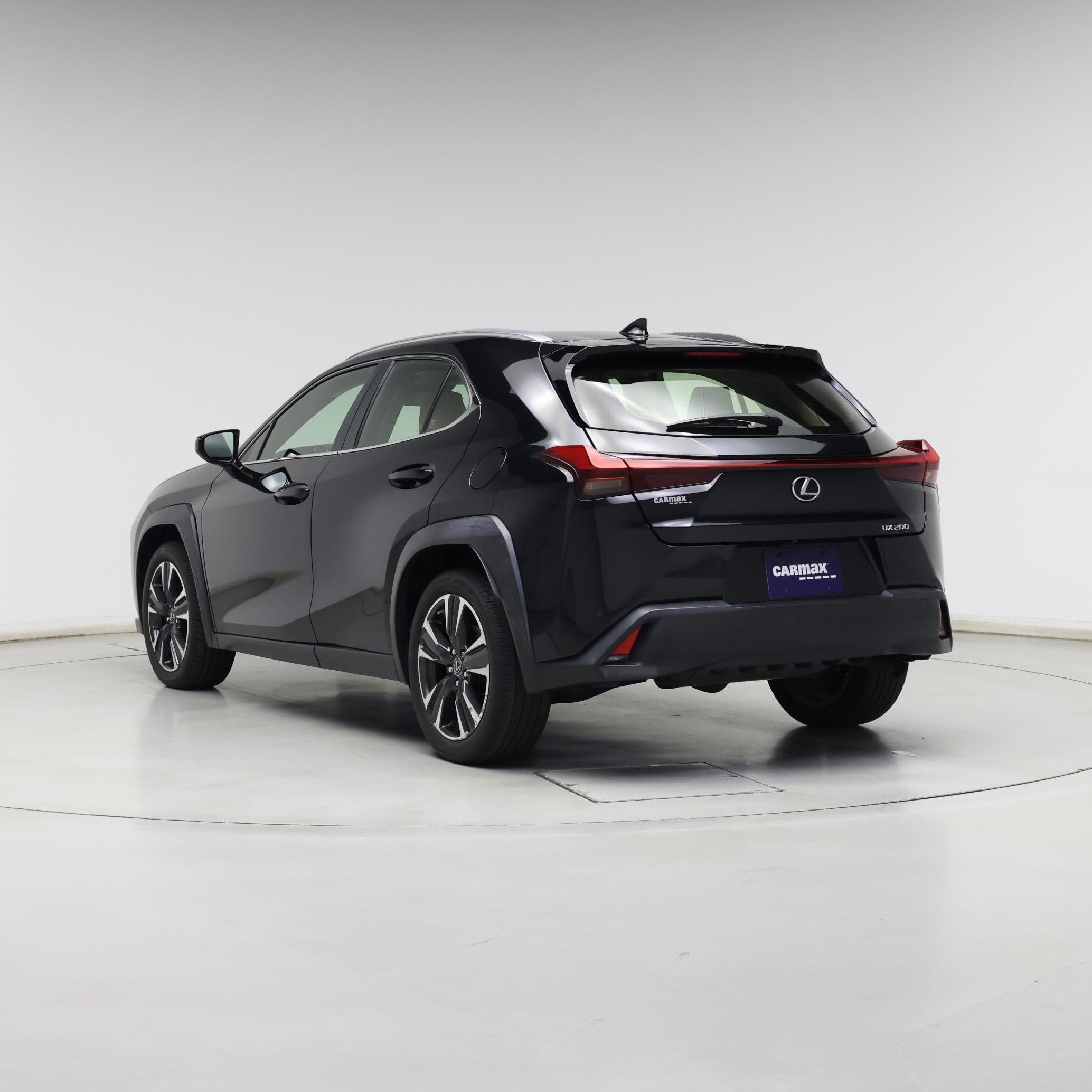 Thumbnail: 2020 Lexus UX - 2