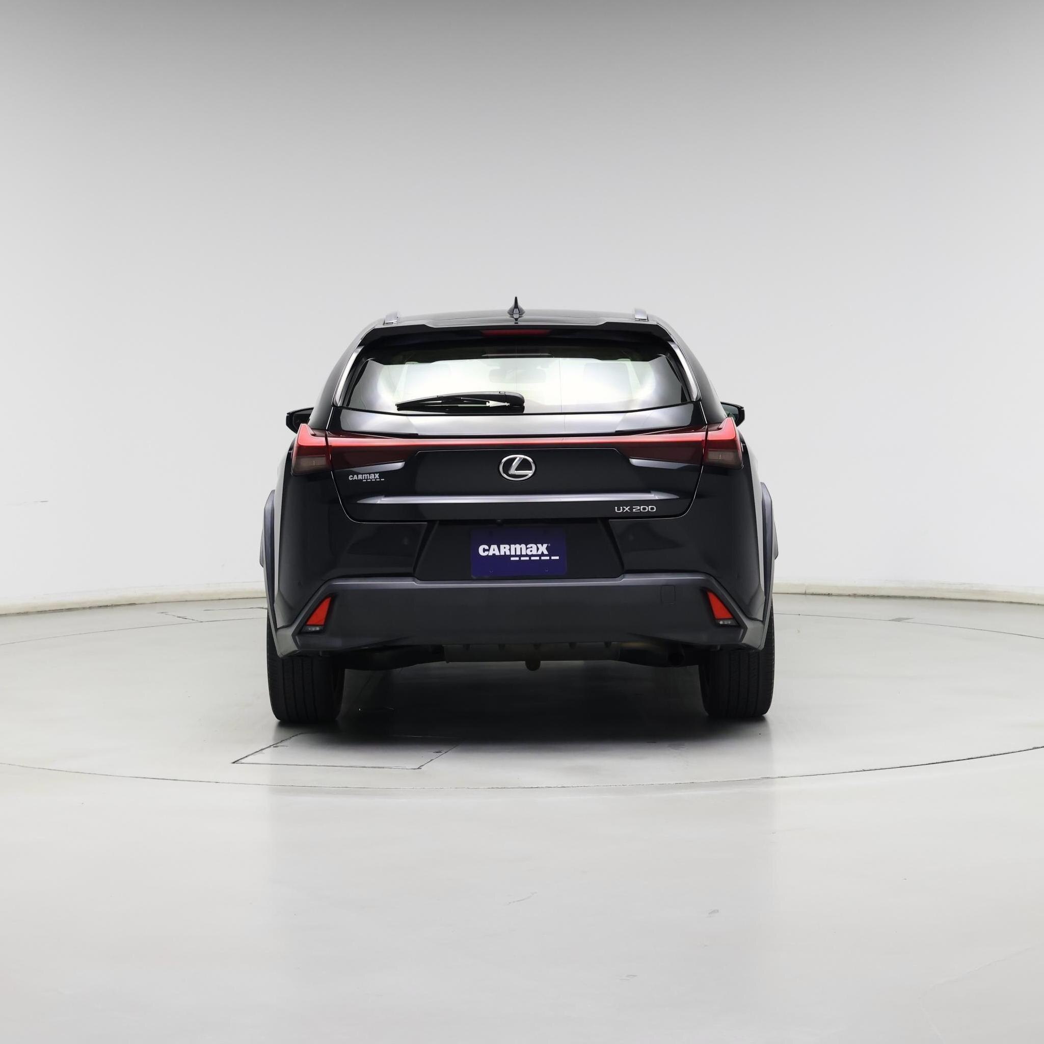 Thumbnail: 2020 Lexus UX - 6