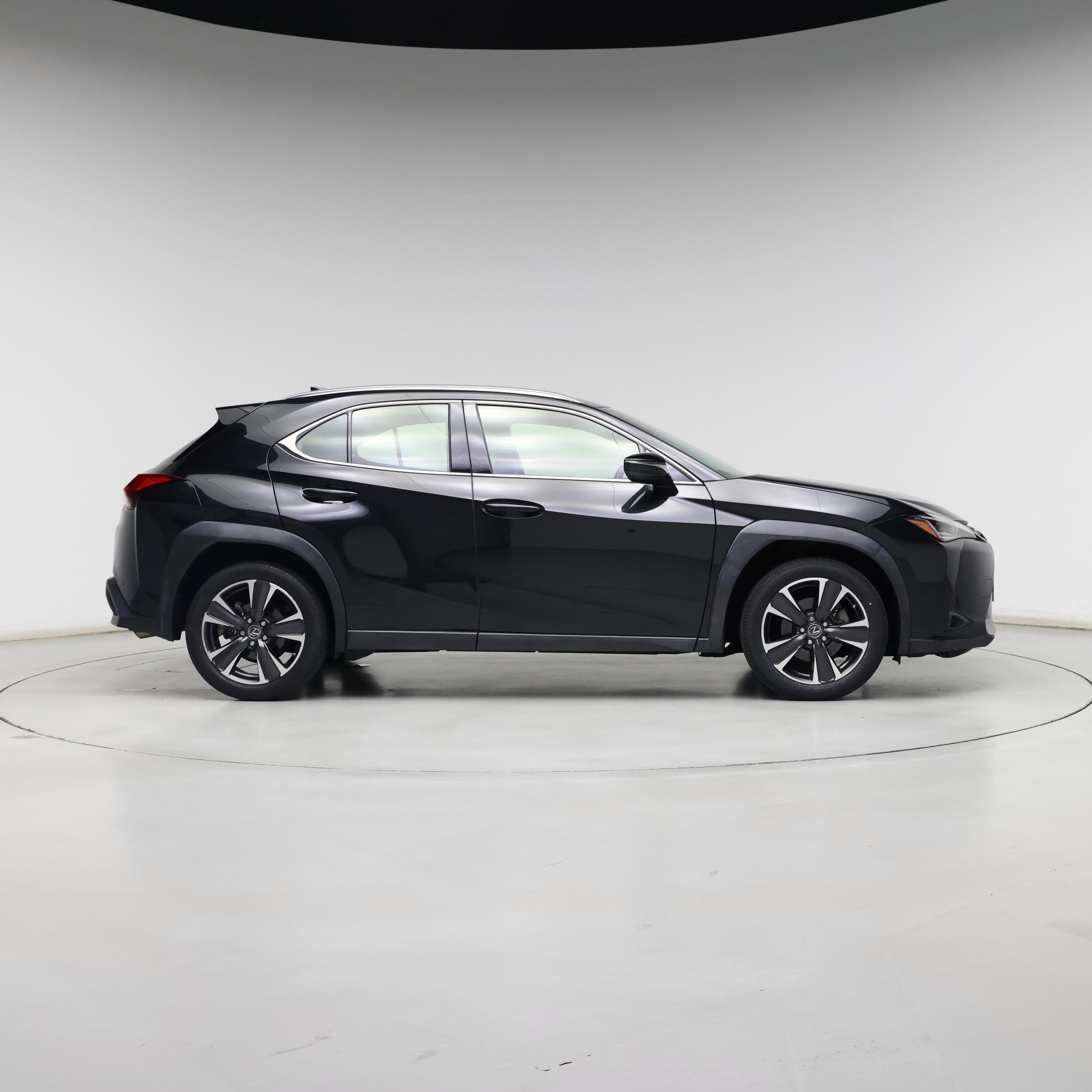 Thumbnail: 2020 Lexus UX - 7