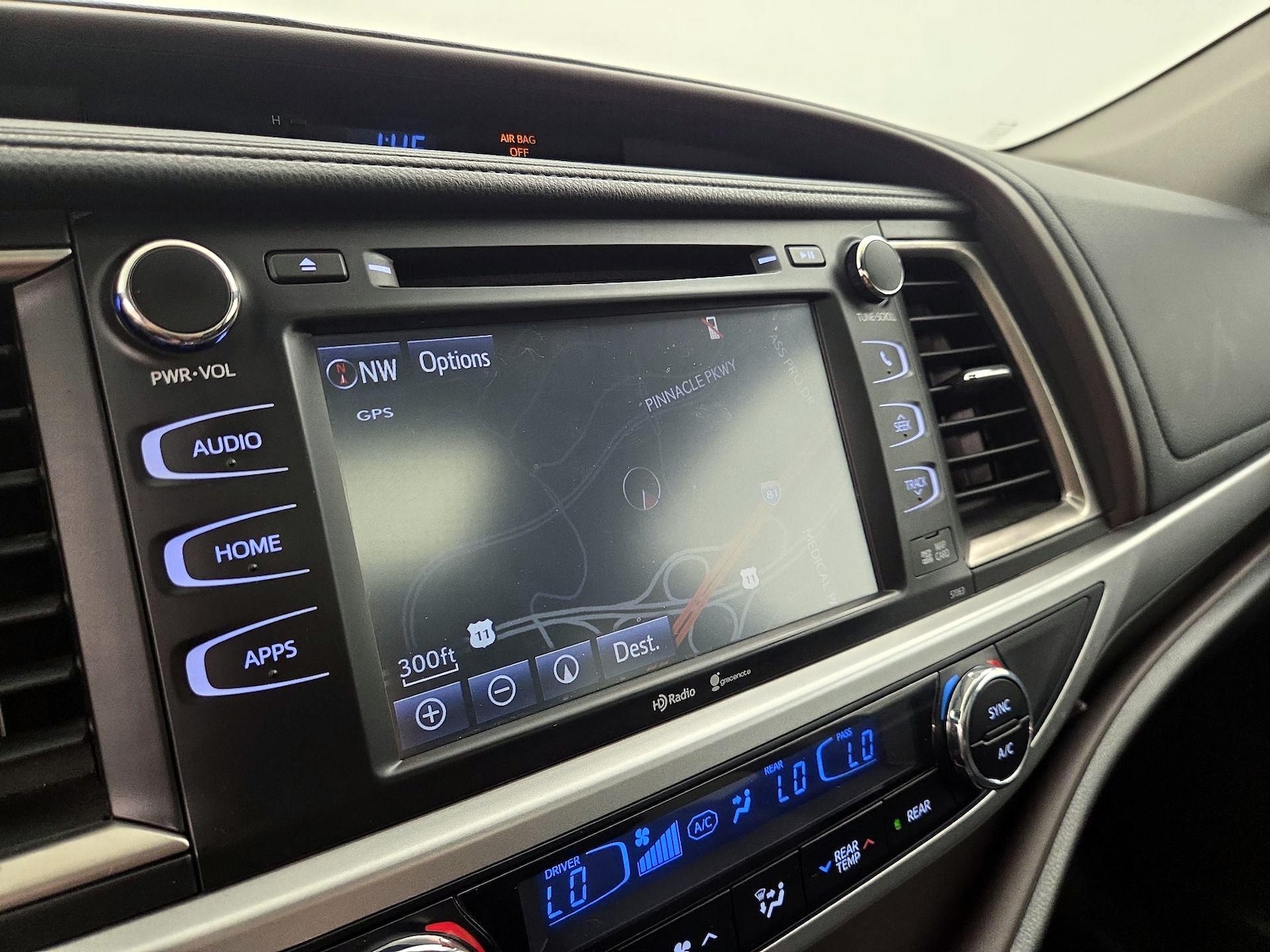 2015 Toyota Highlander XLE - Photo 15
