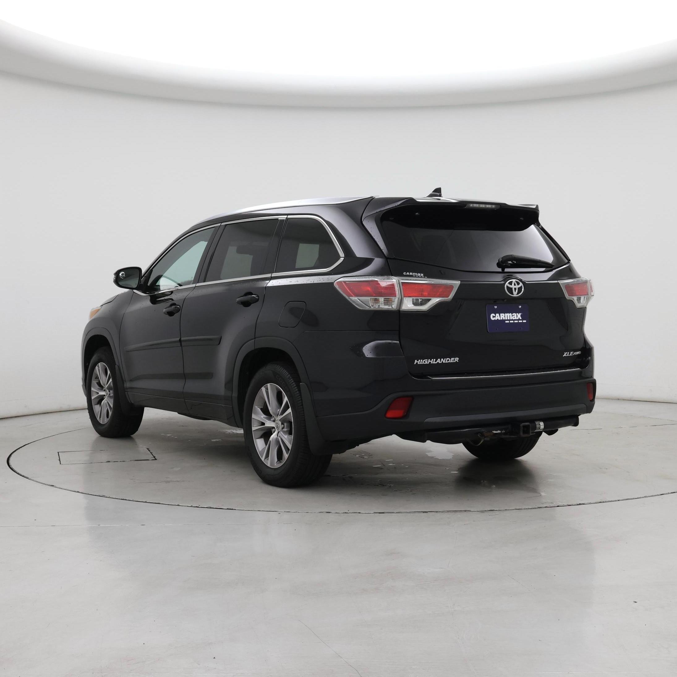 Thumbnail: 2015 Toyota Highlander - 2
