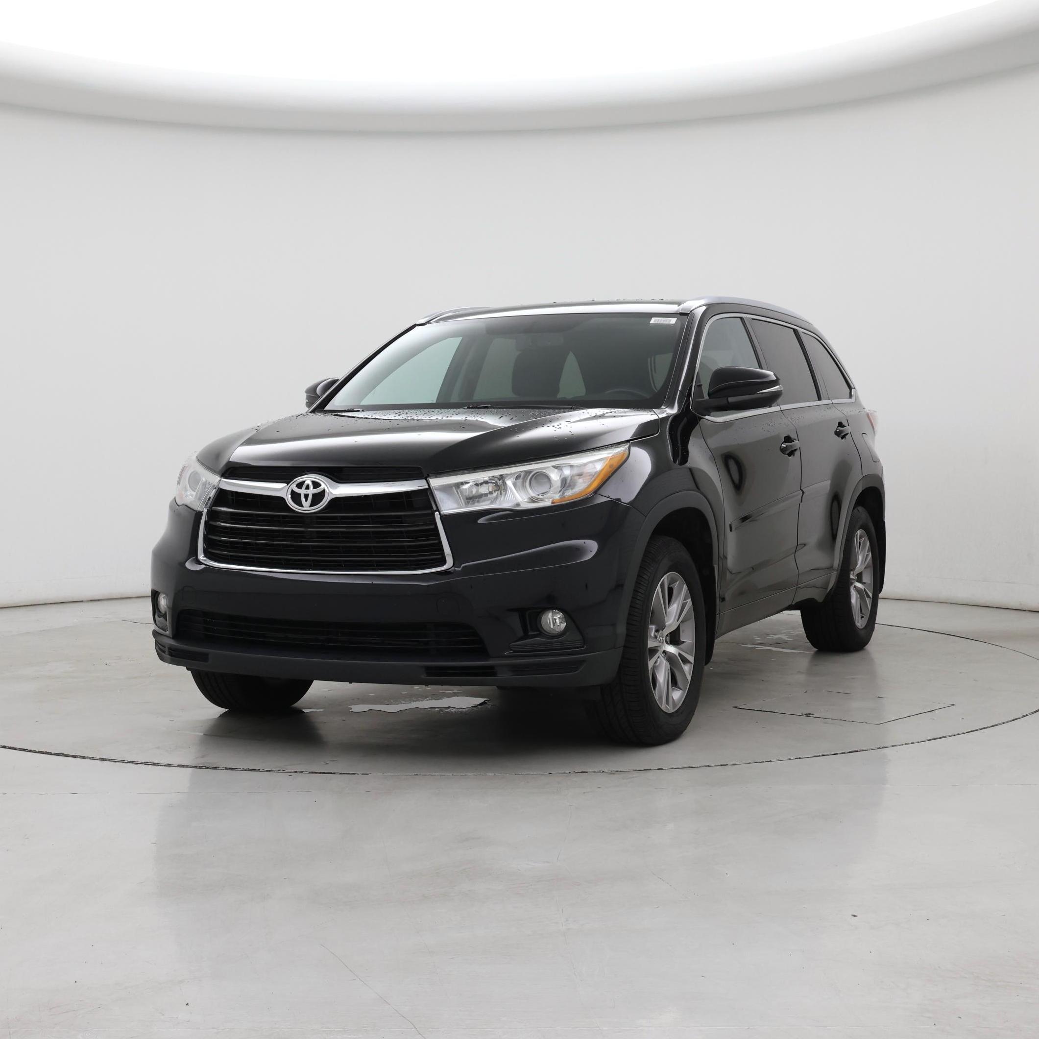 Thumbnail: 2015 Toyota Highlander - 4