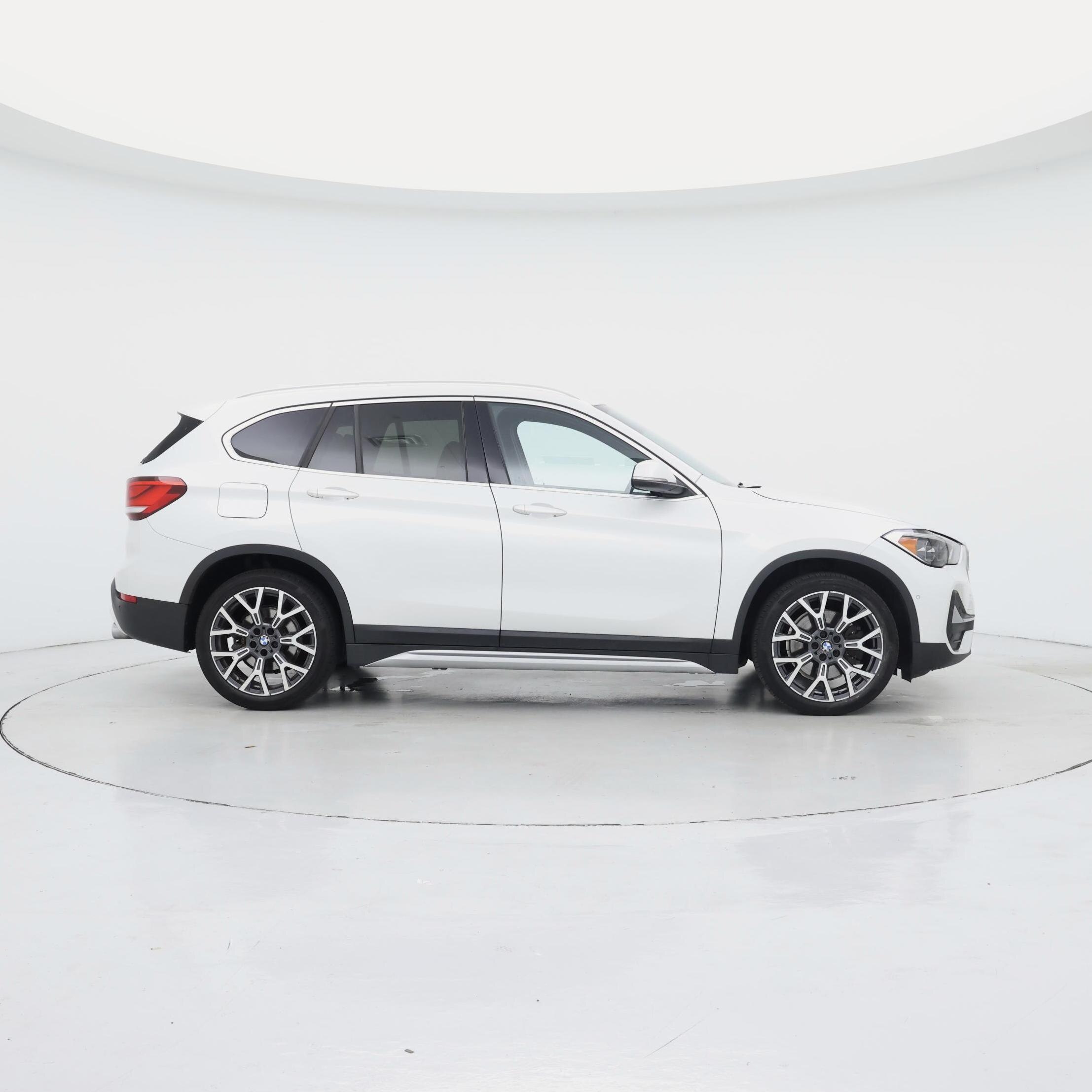 Thumbnail: 2021 BMW X1 - 7