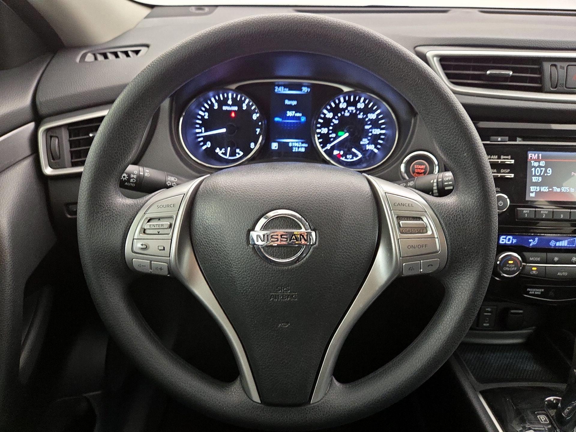 Thumbnail: 2015 Nissan Rogue - 10