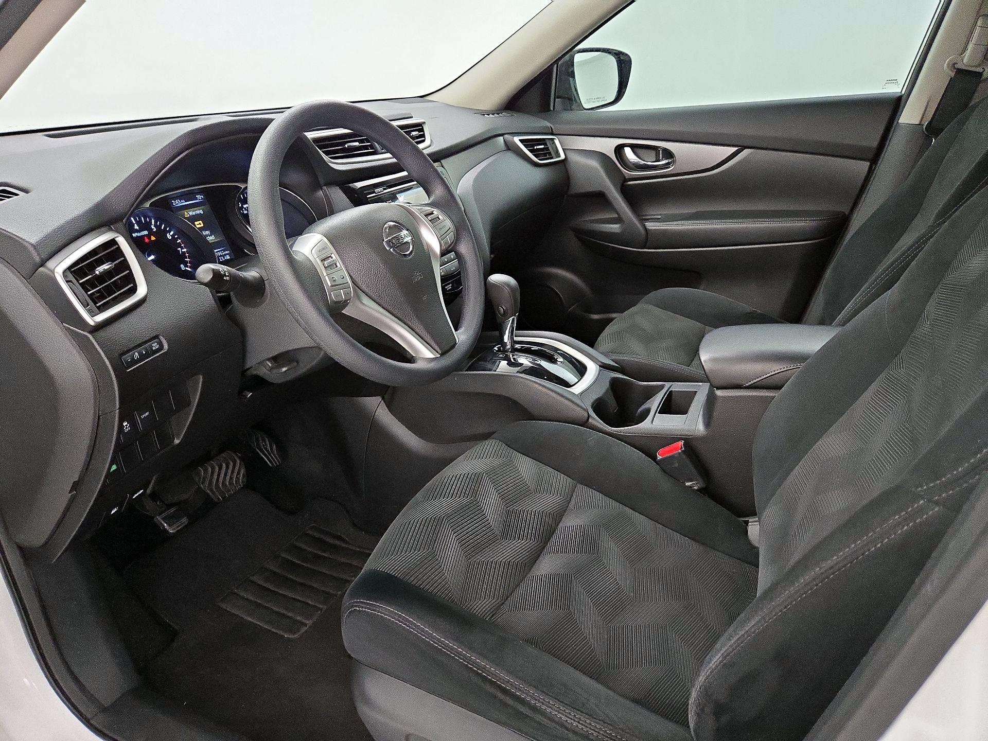 Thumbnail: 2015 Nissan Rogue - 11