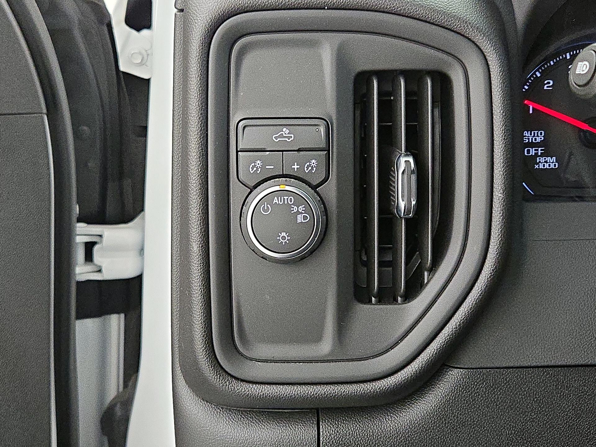 Thumbnail: 2026 Chevrolet Silverado 1500 - 13