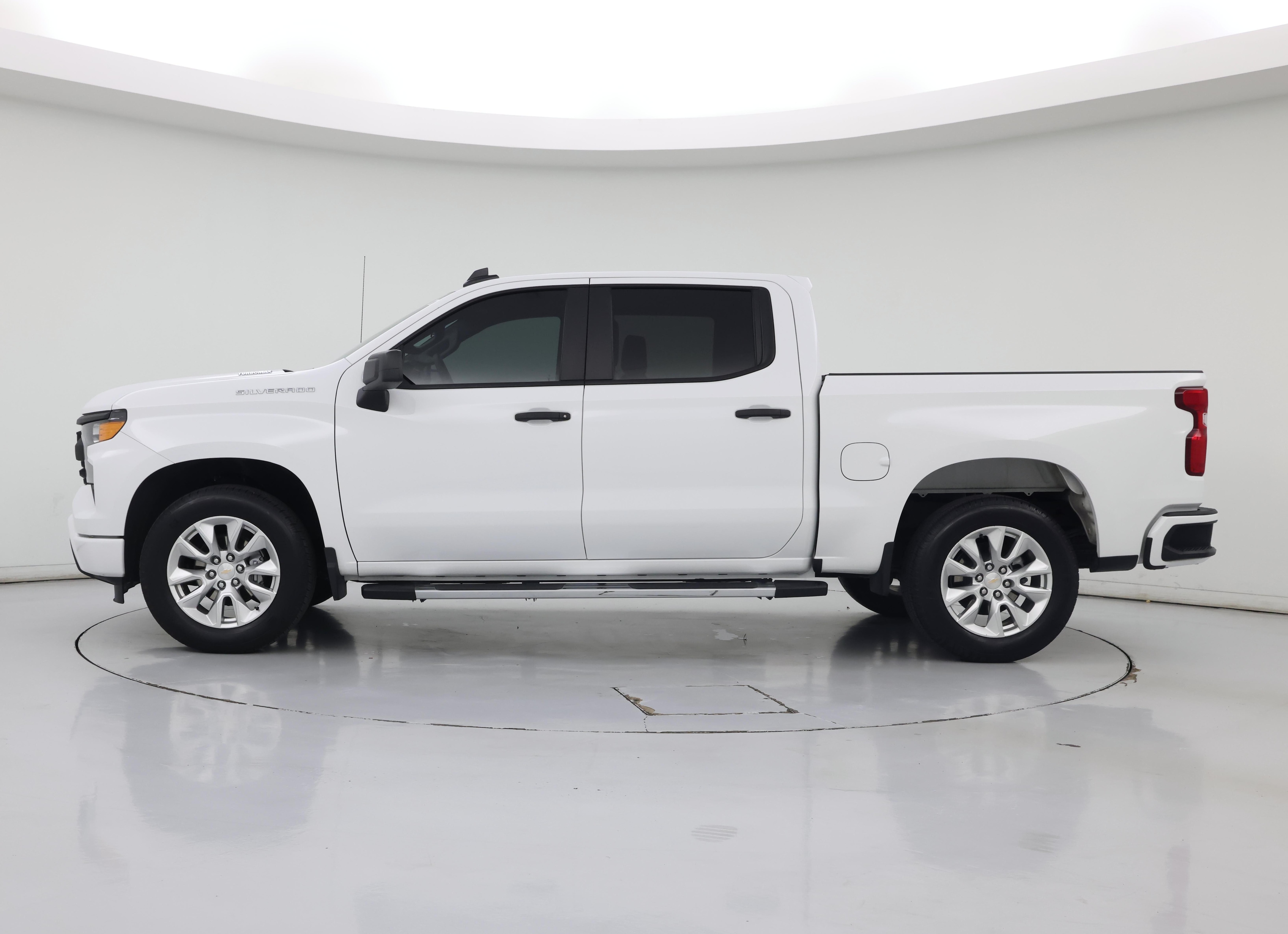 Thumbnail: 2026 Chevrolet Silverado 1500 - 3