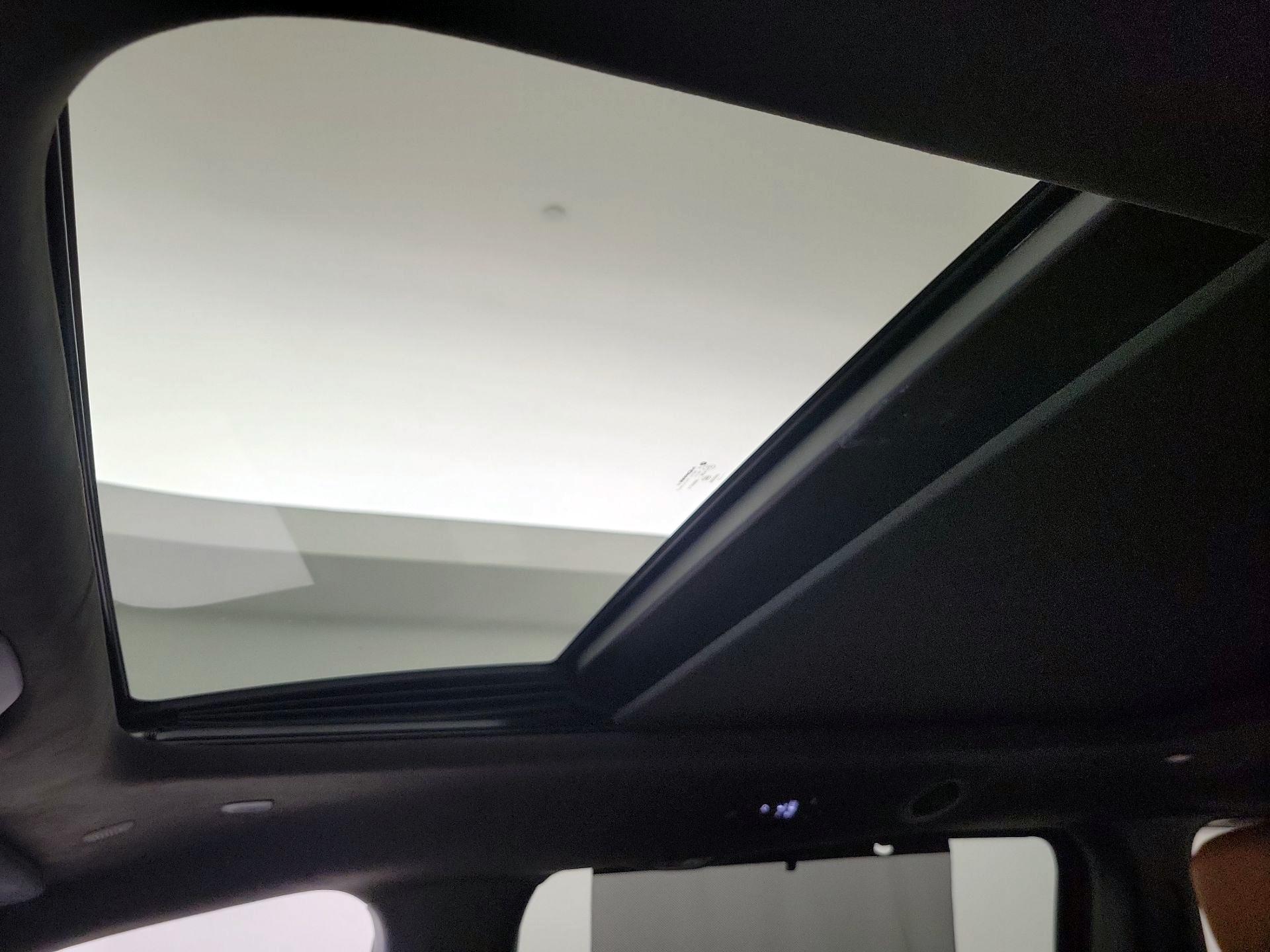 Thumbnail: 2023 Chrysler Pacifica - 20
